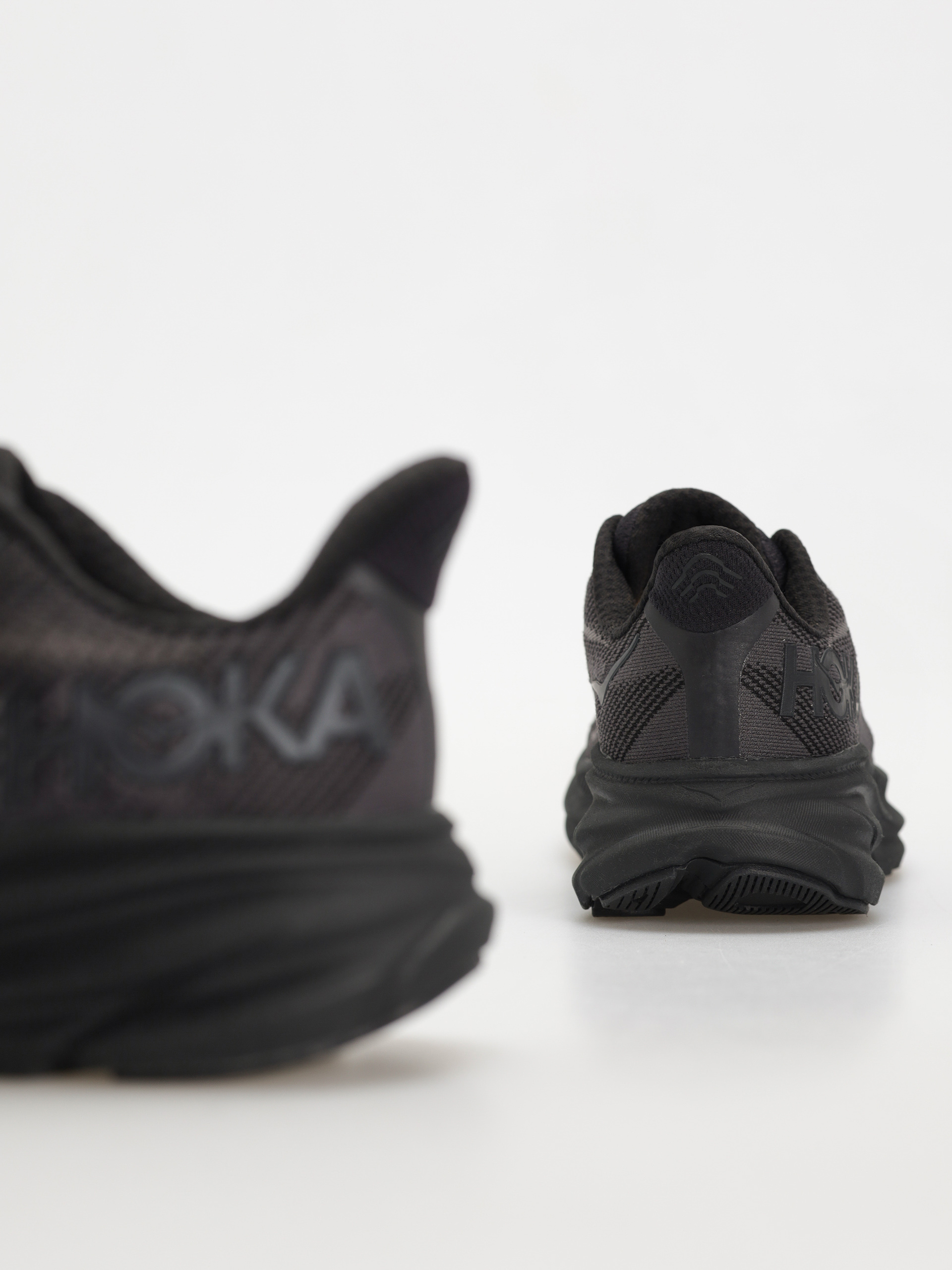 Взуття Hoka Clifton 9 Wmn (black/black)