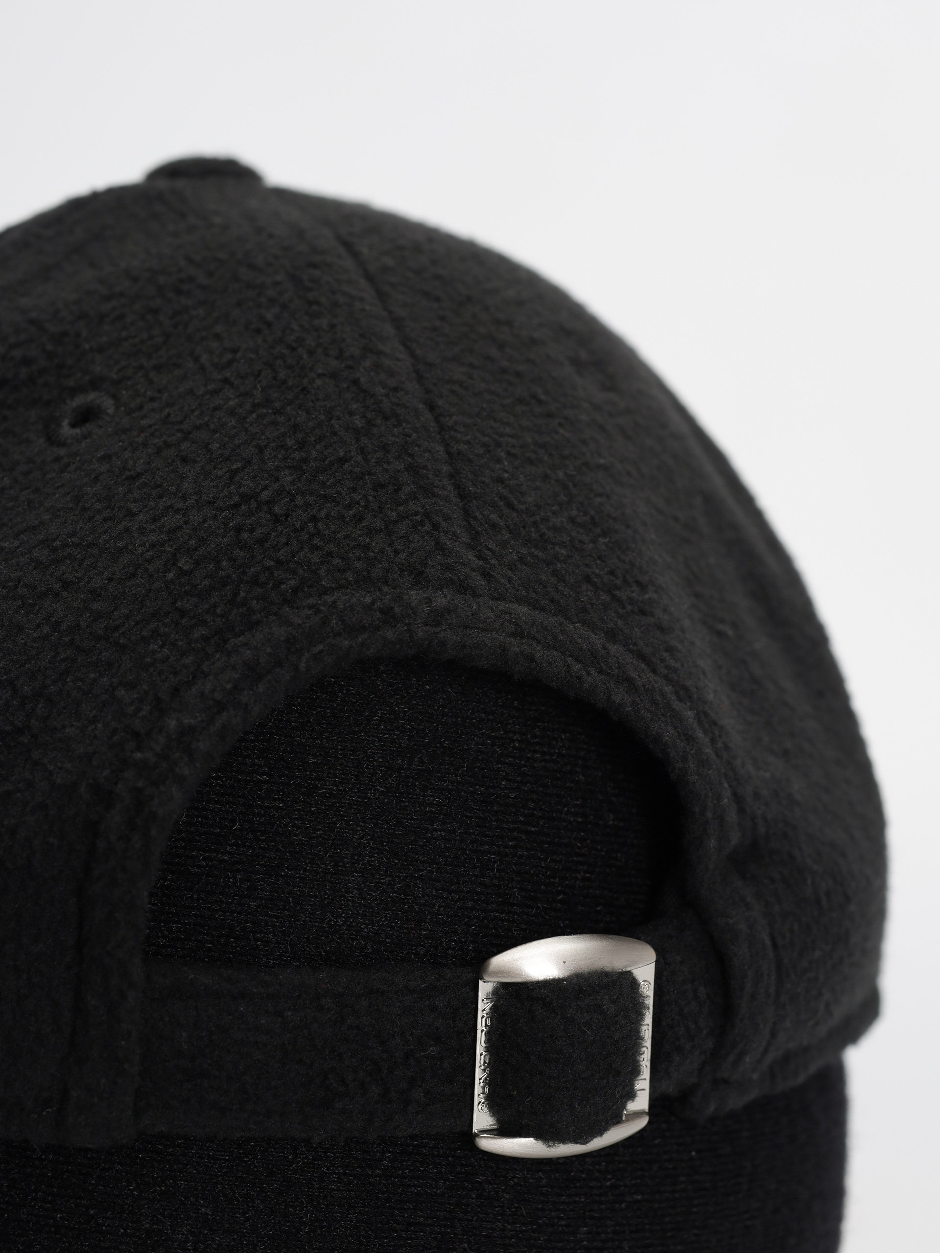 Кепка New Era Cosy 9Forty New York Yankees Wmn (black/white)