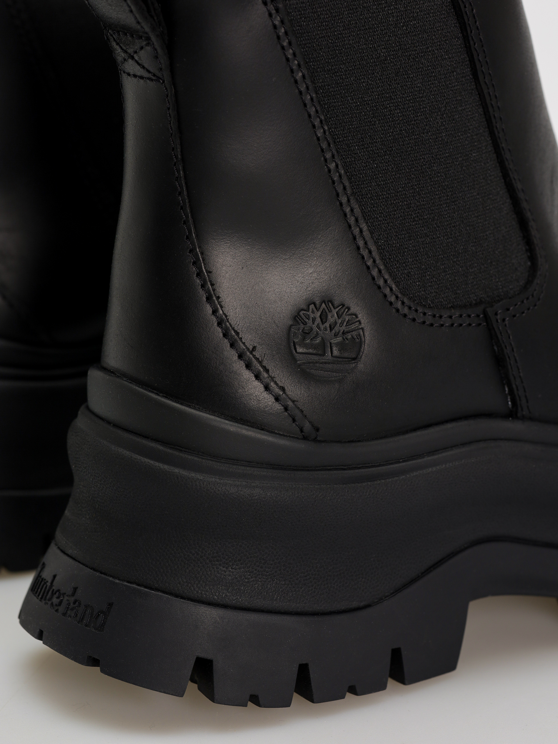 Зимове взуття Timberland Roxie Lane Mid Chelsea Wmn (black full grain)