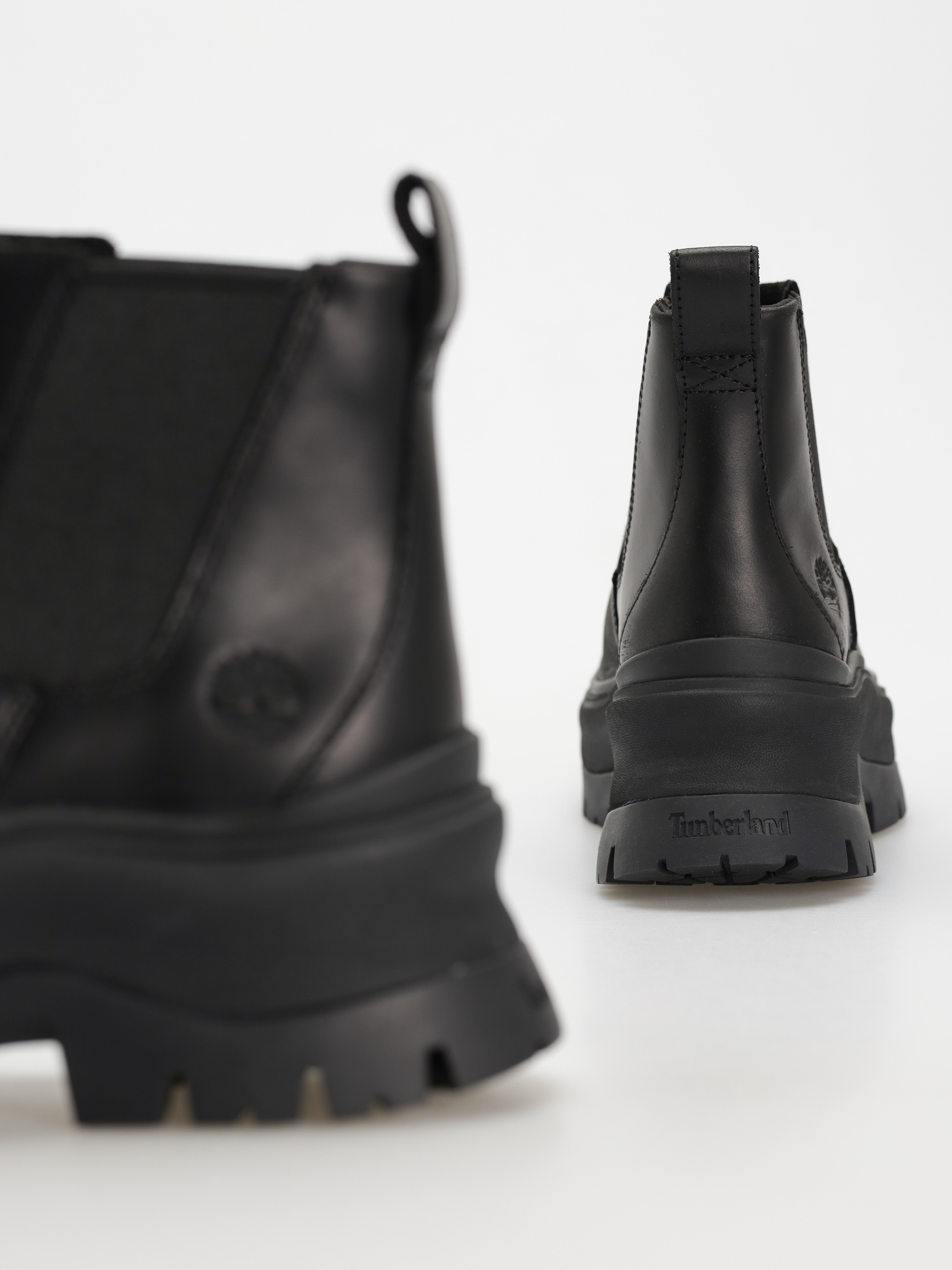 Зимове взуття Timberland Roxie Lane Mid Chelsea Wmn (black full grain)