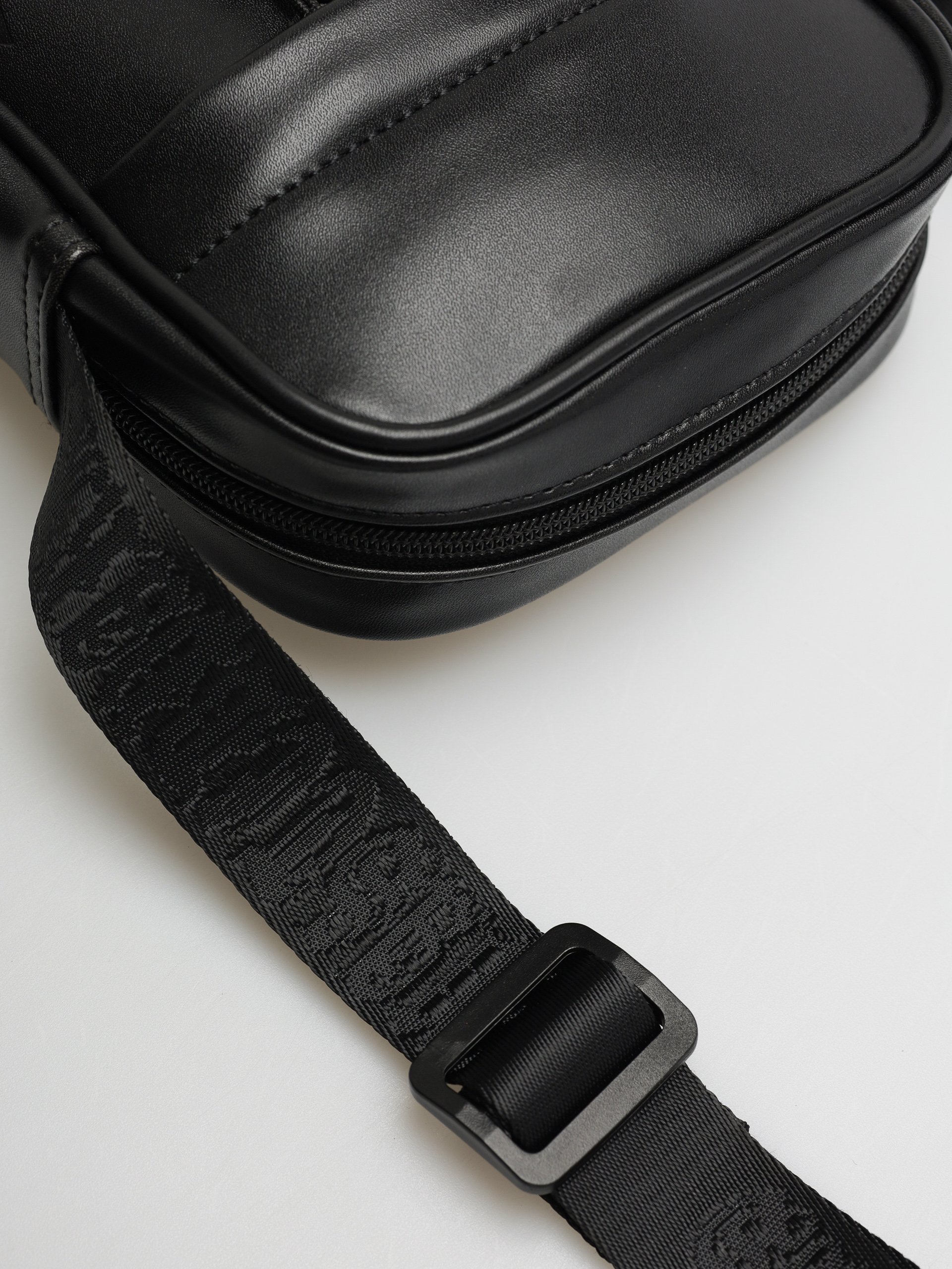 Сумка Wasted Paris United Shoulder Bag (black)