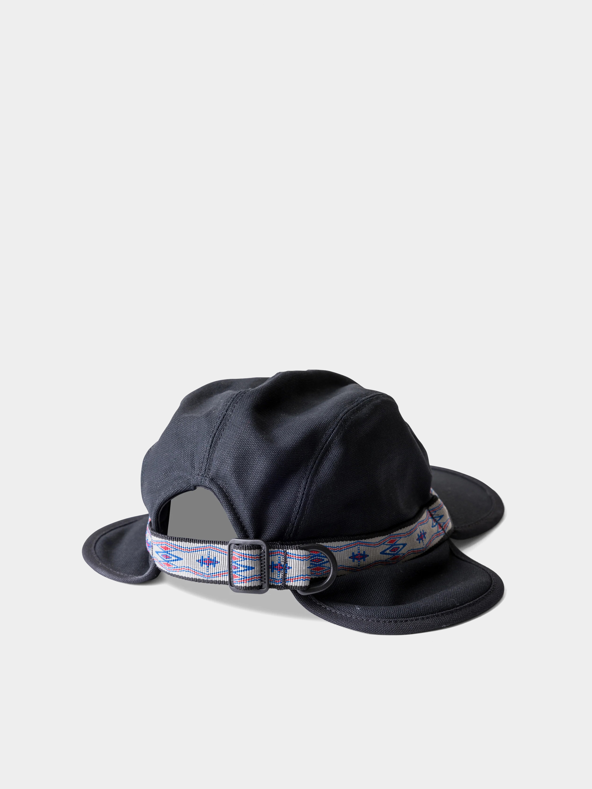 Кепка Kavu Strapcap Trapper (jet black)