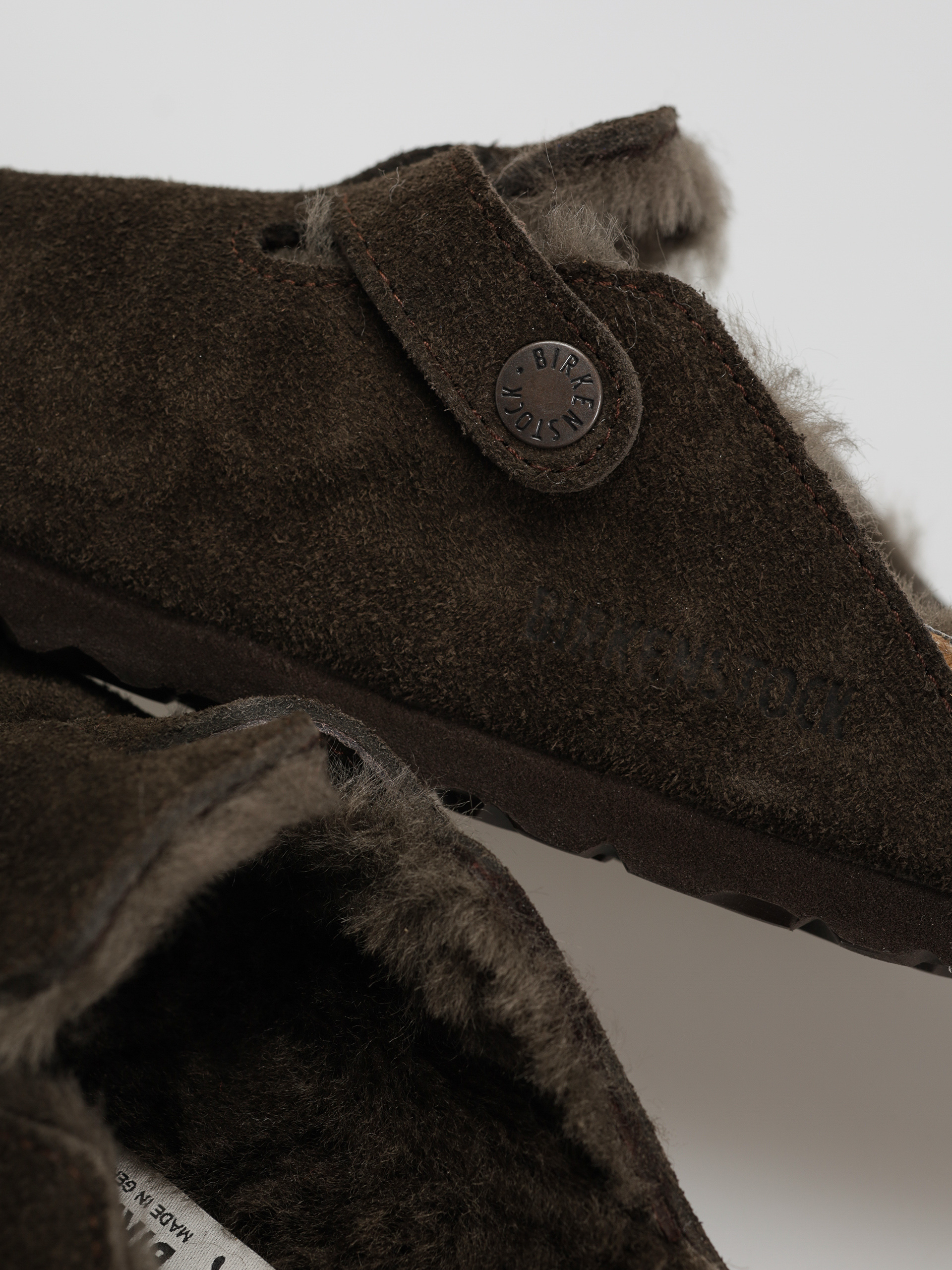 Шльопанці Birkenstock Boston Shearling Suede Leather Fur Narrow Wmn (mocha)