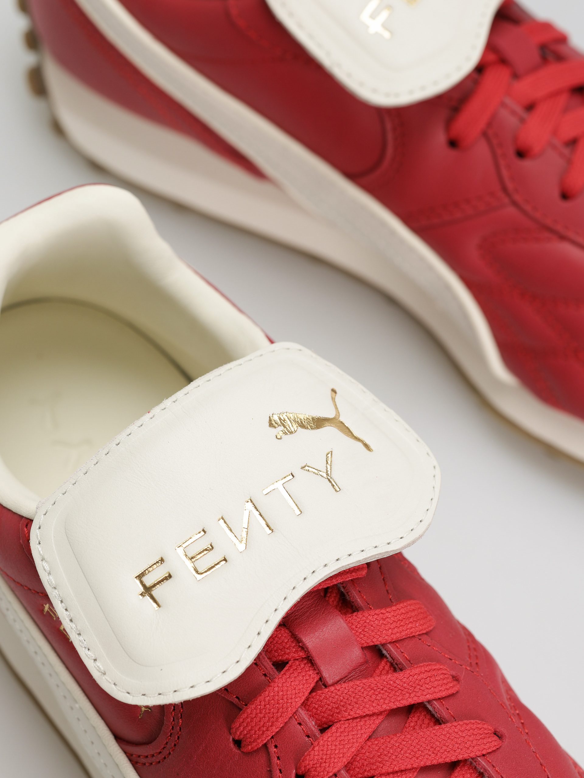 Взуття Puma X Fenty Avanti L (club red)