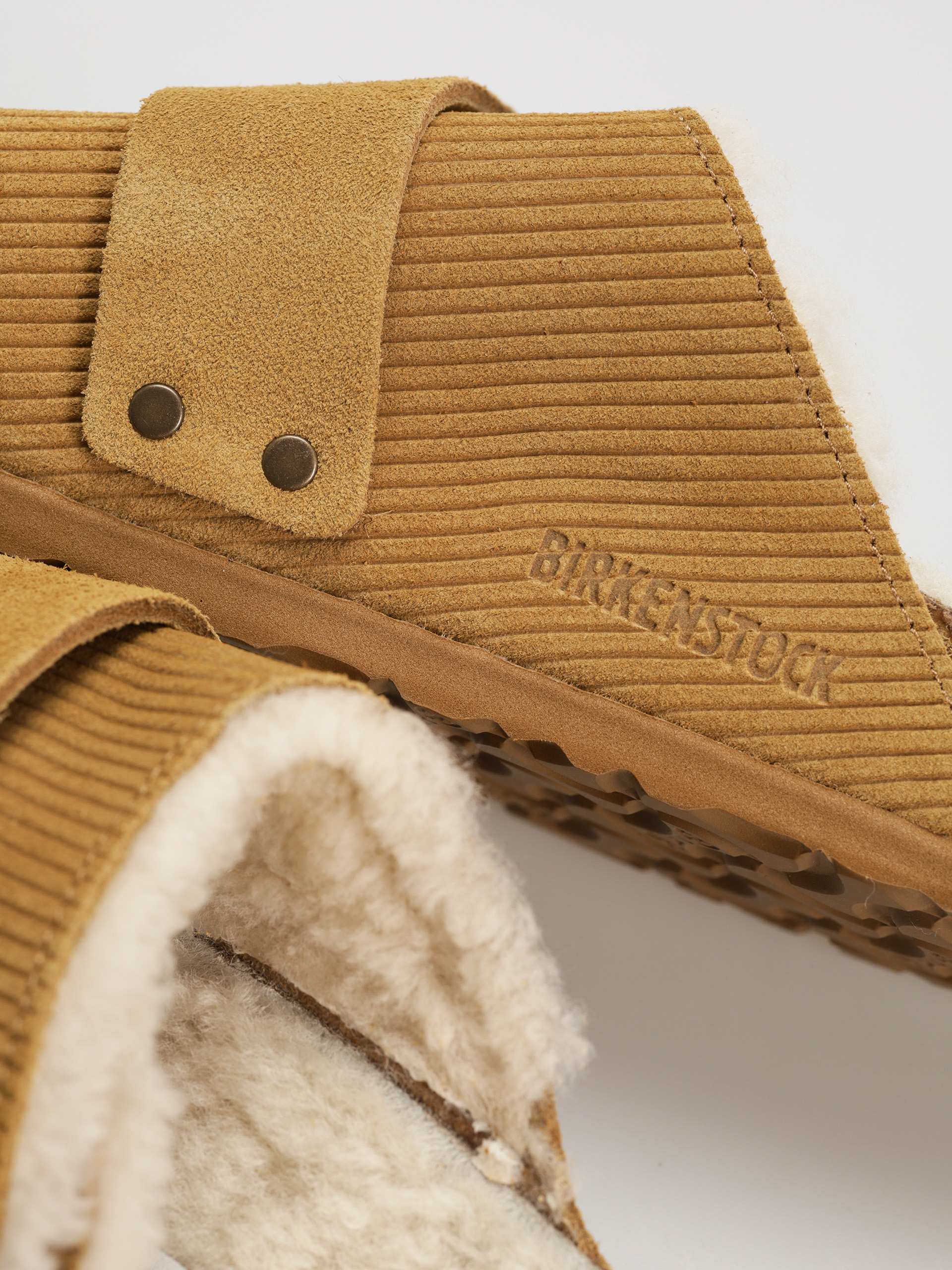 Шльопанці Birkenstock Kyoto Shearling Suede Leather Fur Narrow Wmn (corduroy cork brown)