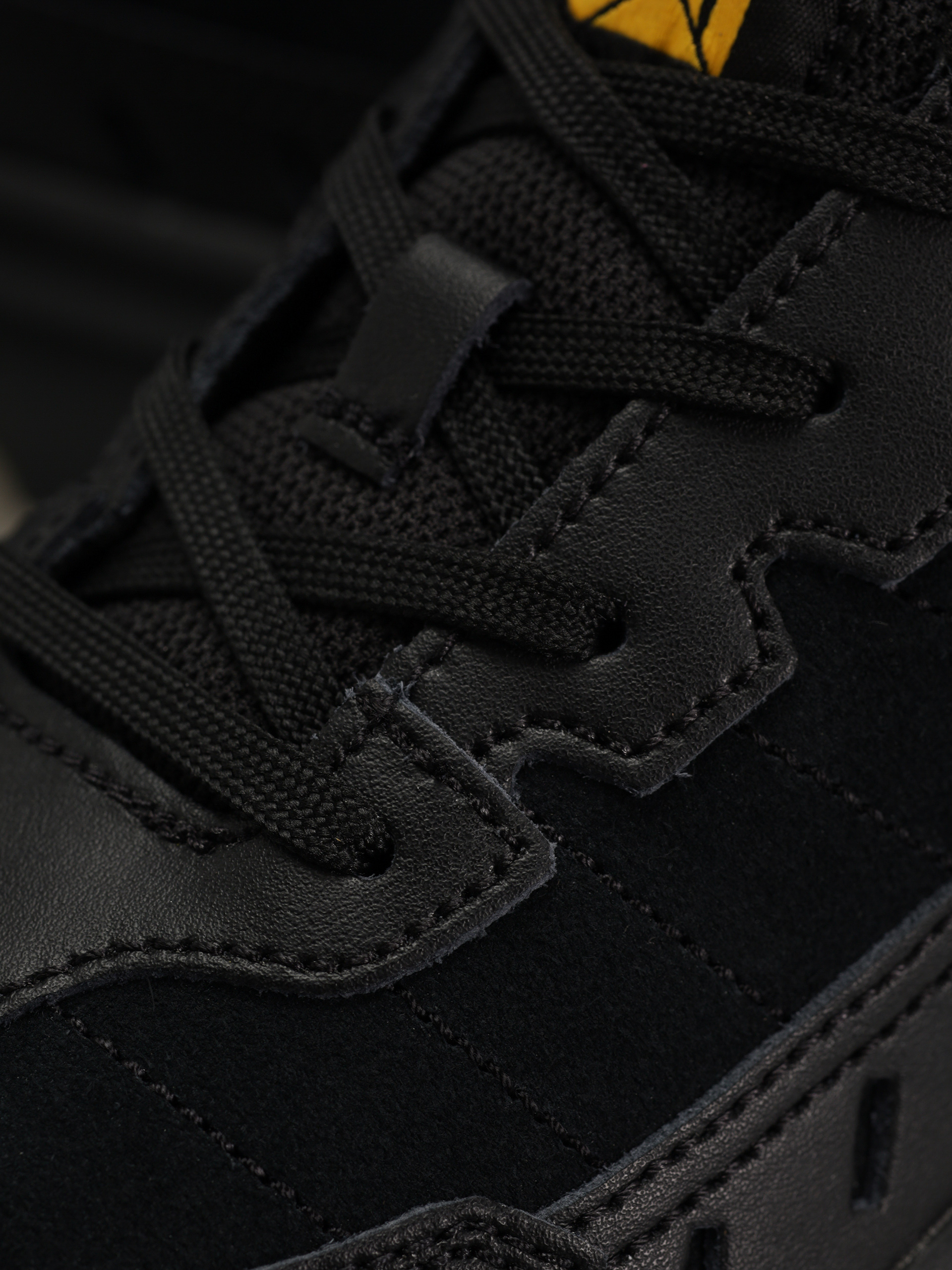 Взуття Caterpillar Intruder Essential (black/black)