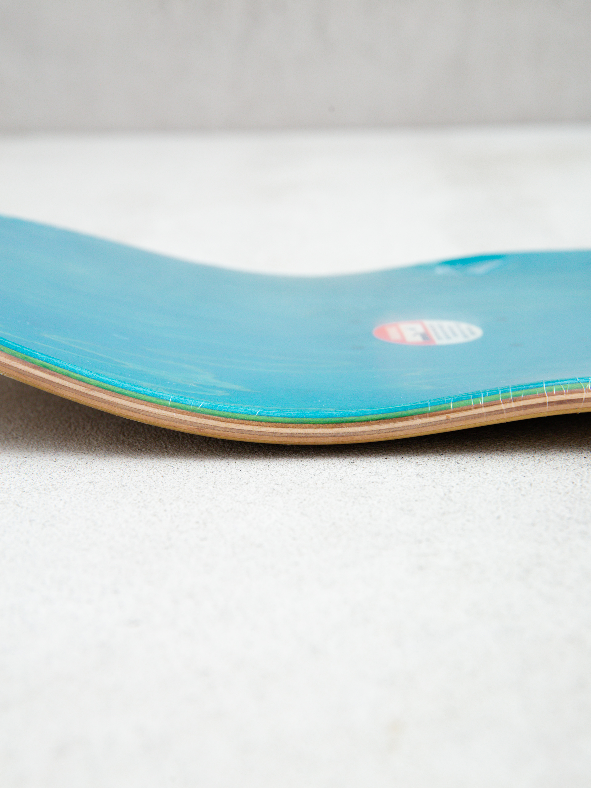 Декa Antihero Trujilo Bozos (yellow)