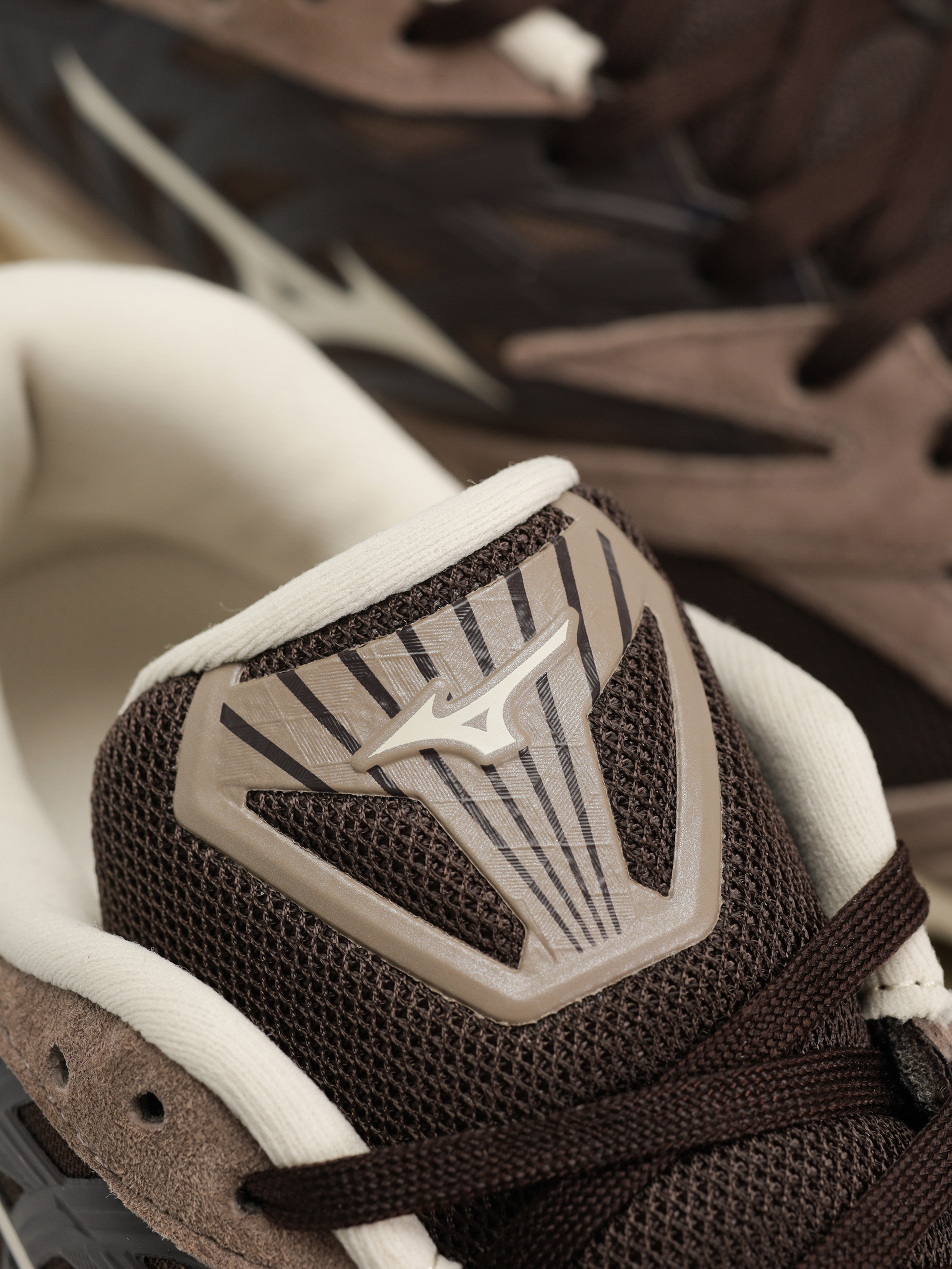 Взуття Mizuno Wave Prophecy LS (mole/pristine/fungi)