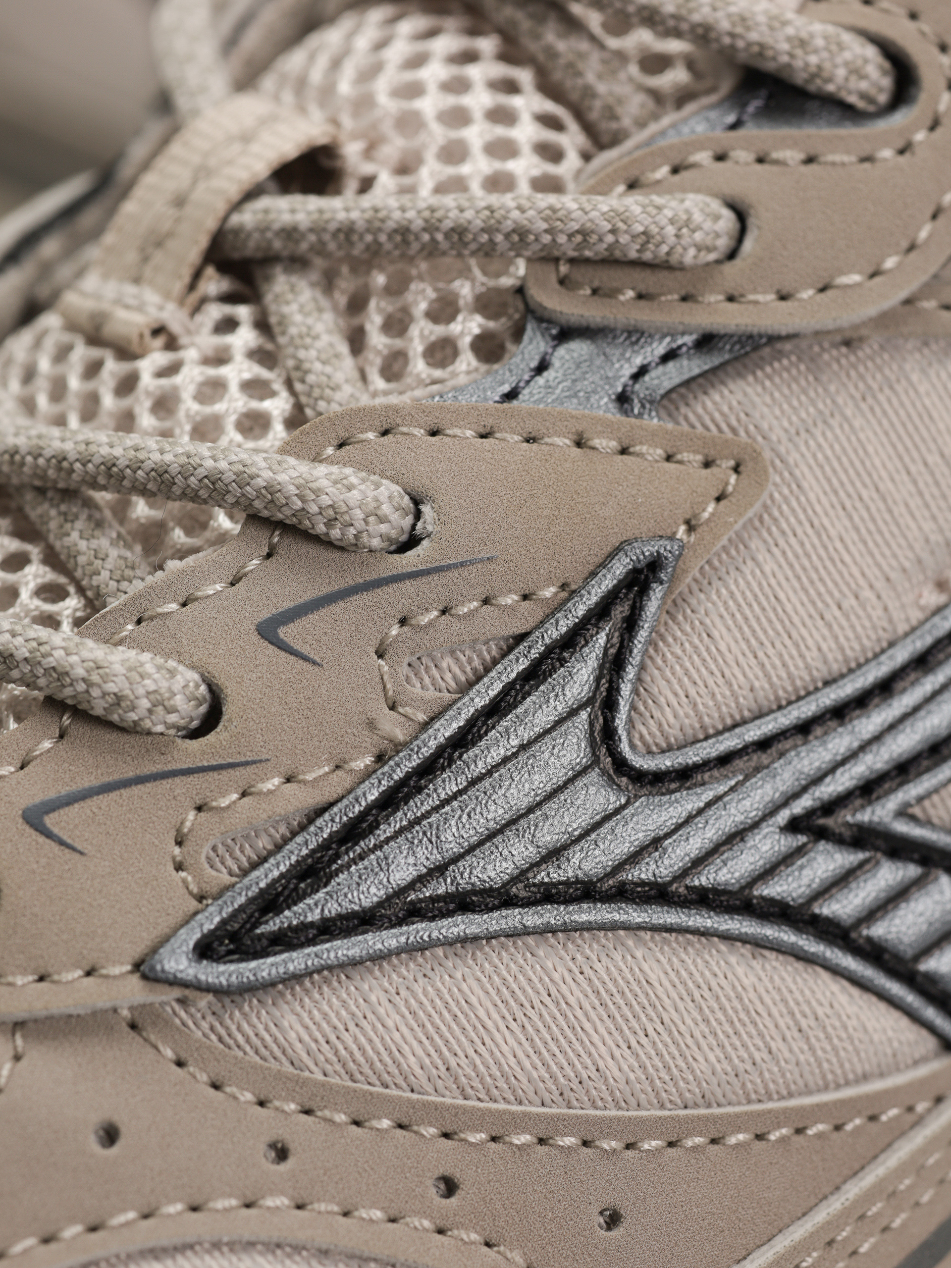 Взуття Mizuno MXR Tech (silver cloud/metallic gray/vintage khaki)