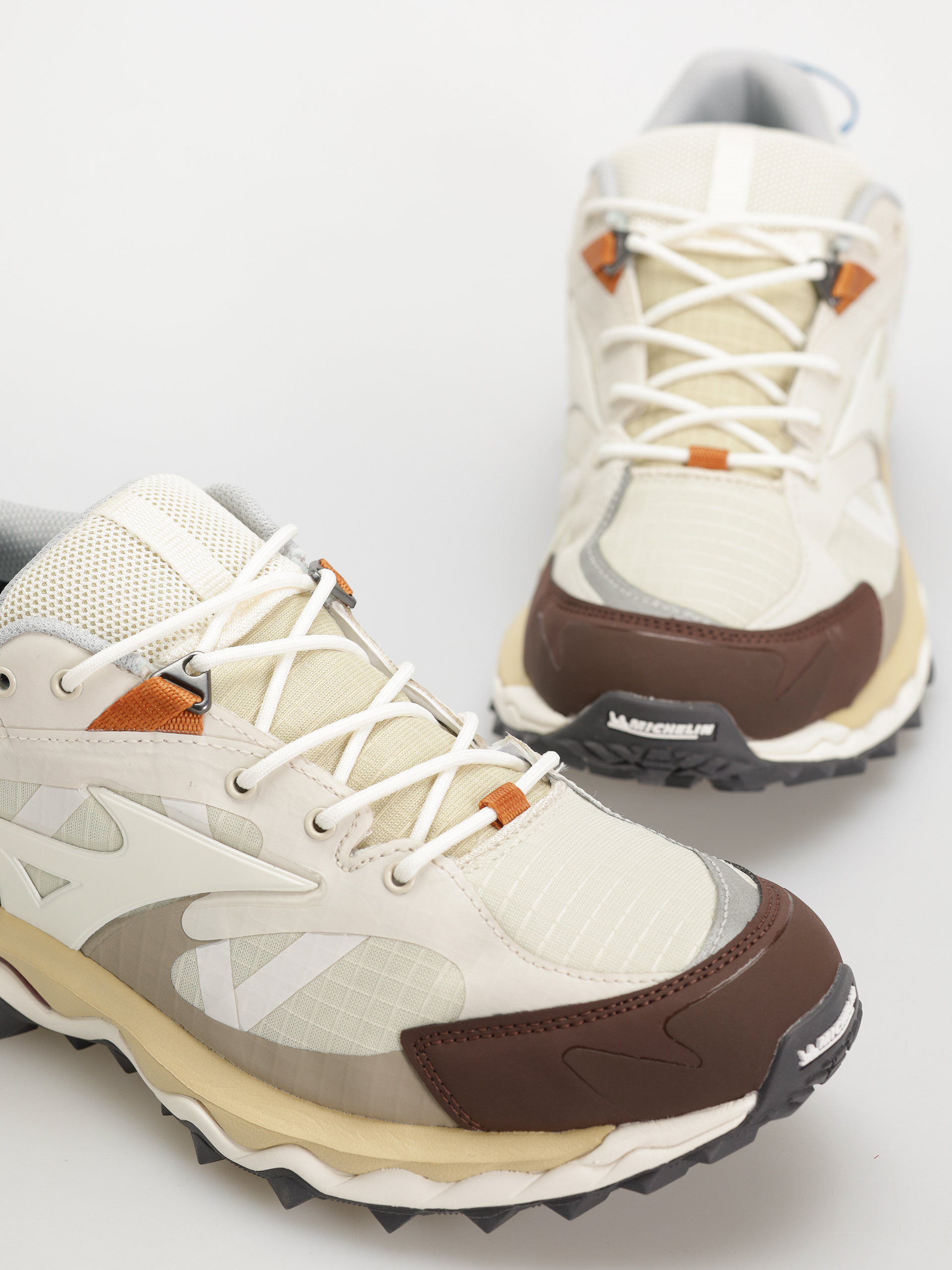 Взуття Mizuno Wave Mujin TL GTX (summer sand/pristine/chicory coffee)
