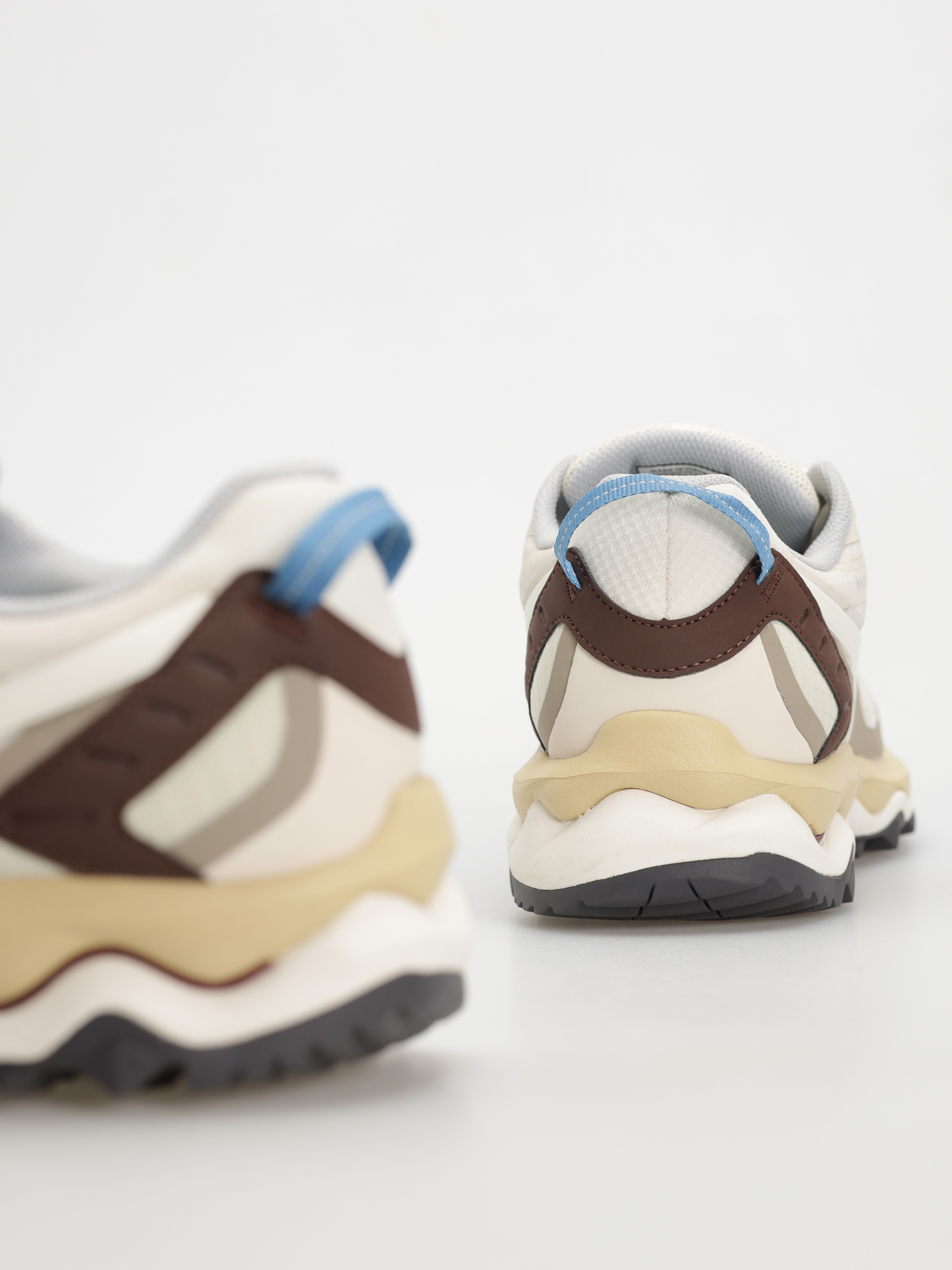 Взуття Mizuno Wave Mujin TL GTX (summer sand/pristine/chicory coffee)