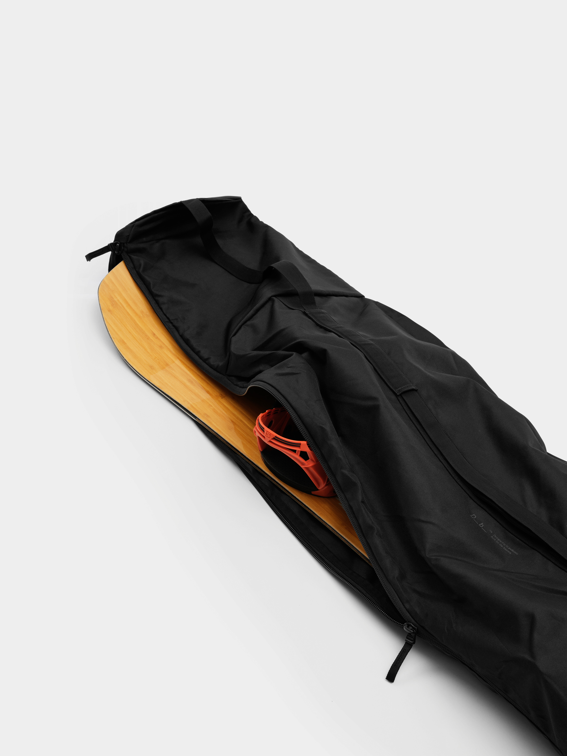 Чохол Db Snow Essential Snowboard Bag (black out)