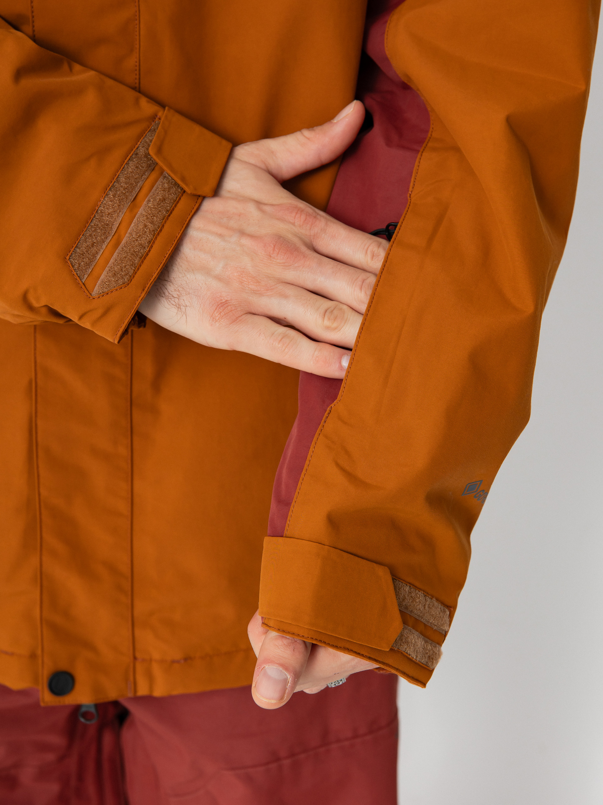 Чоловіча Сноубордична куртка Volcom L Ins Gore Tex (caramel)