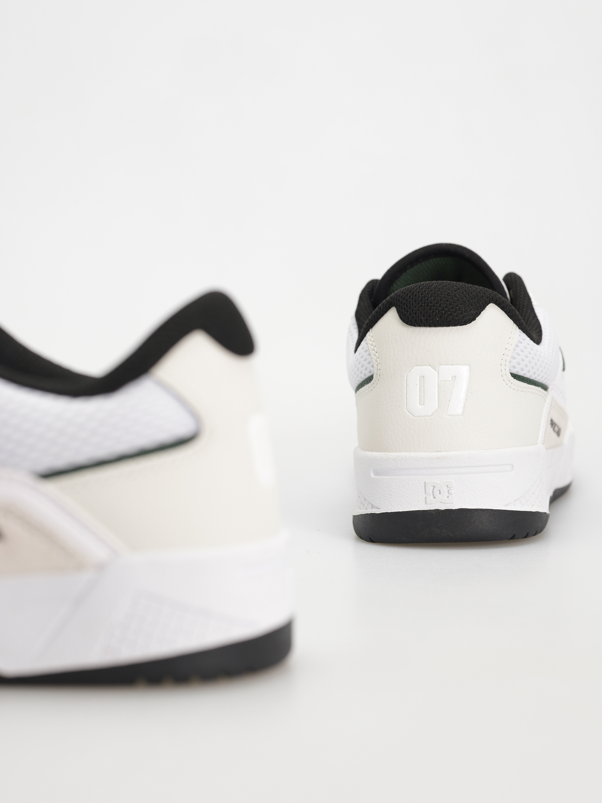 Взуття DC Construct (white/black/green)