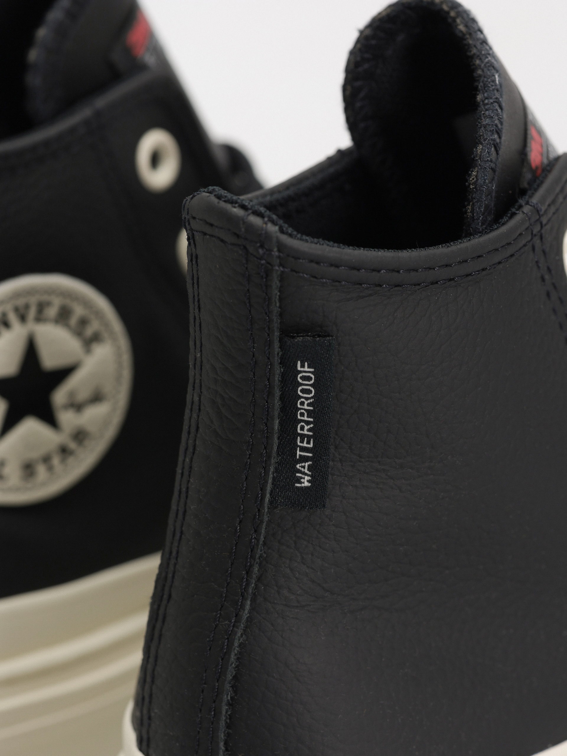 Взуття Converse Chuck Taylor All Star Lugged Heel Platform Waterproof Wmn (black/black/egret)