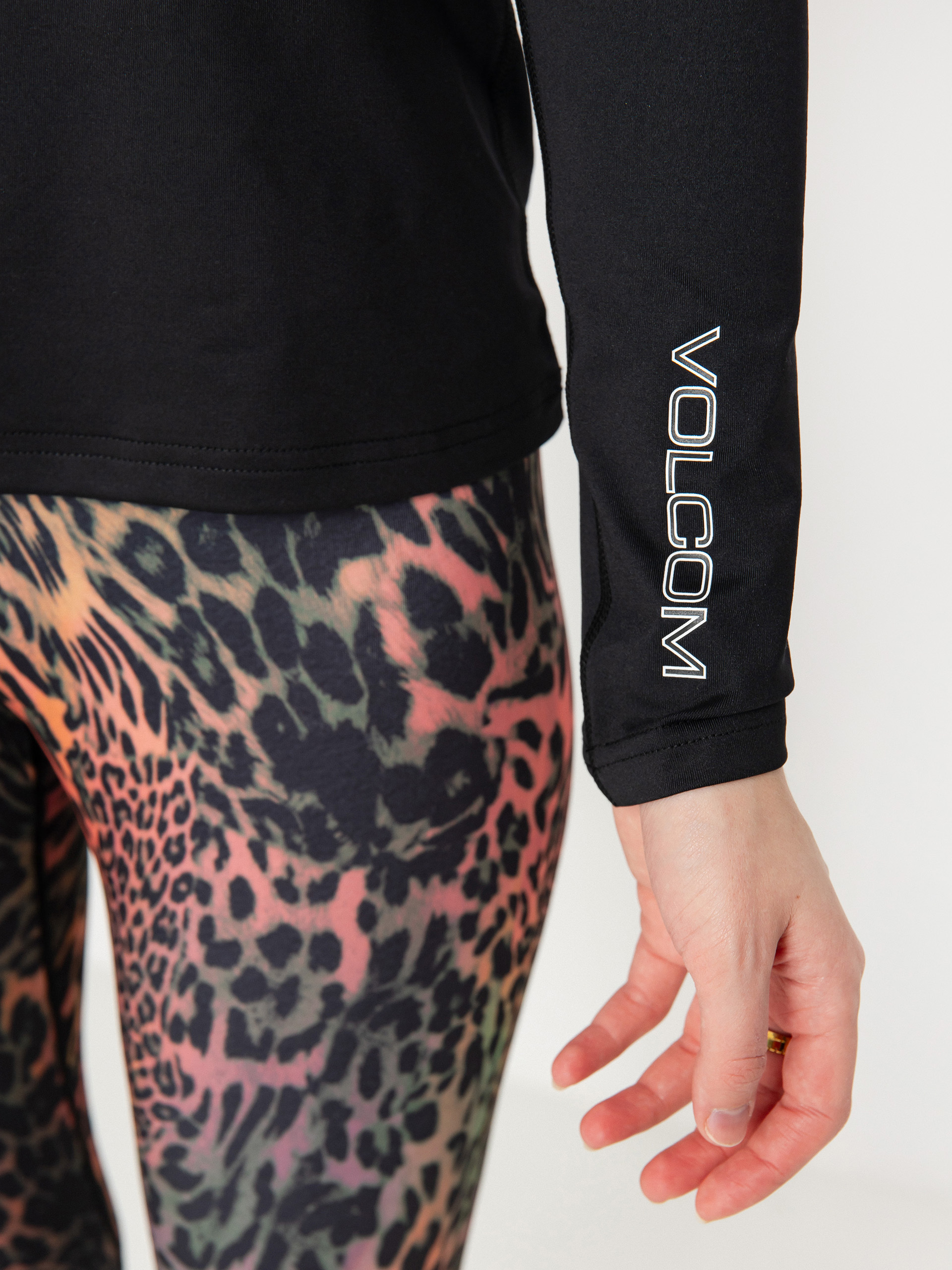 Жіночий Термолонгслів Volcom V Science Crew (black)