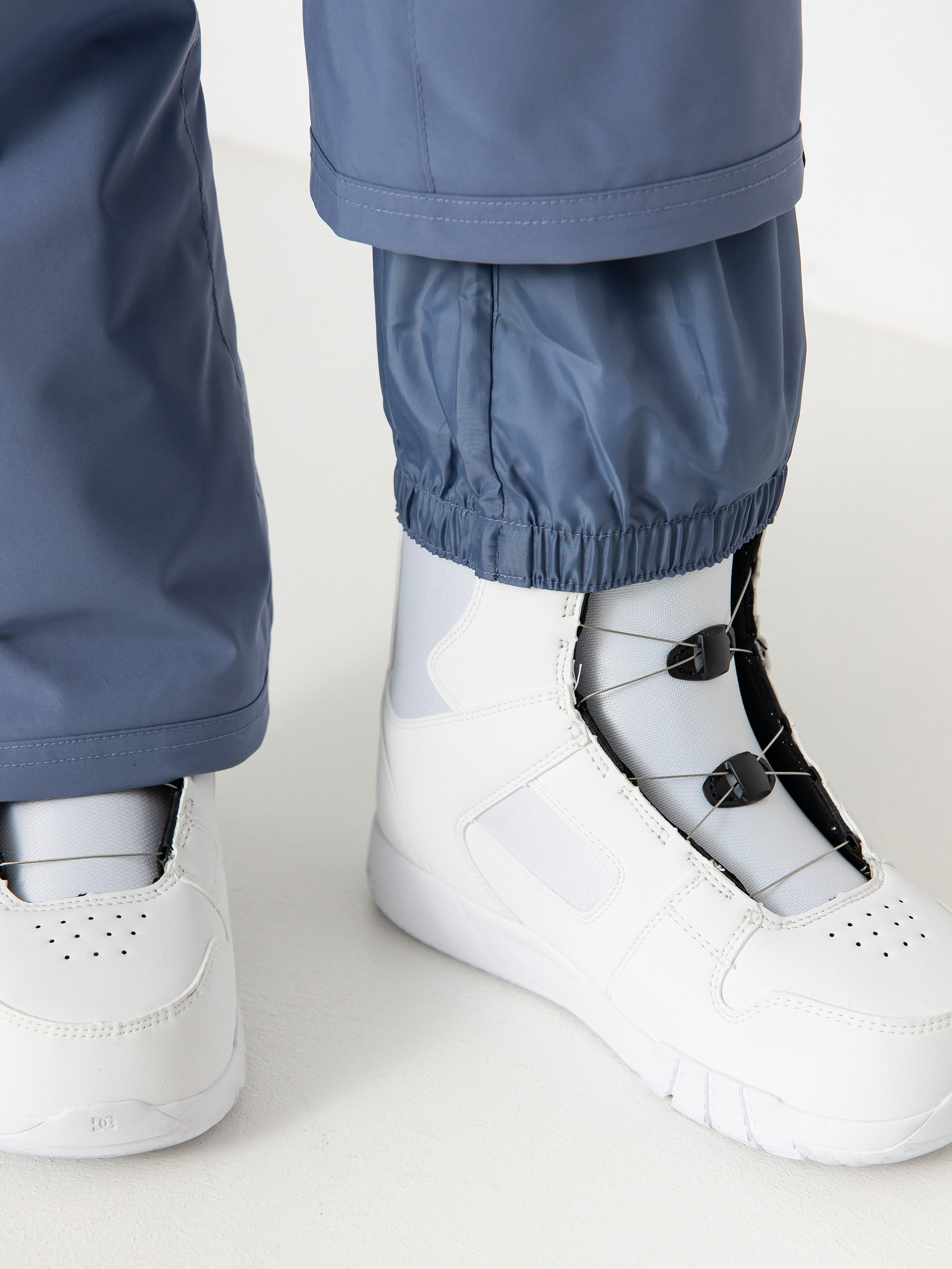 Жіночі Сноубордичні штани Roxy Backyard (wild wind)