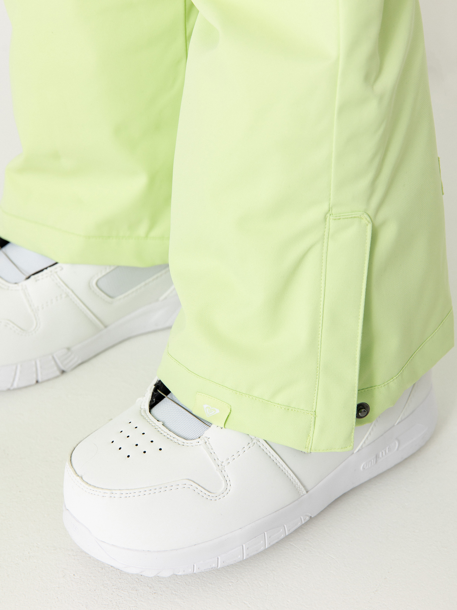 Жіночі Сноубордичні штани Roxy Diversion (butterfly)