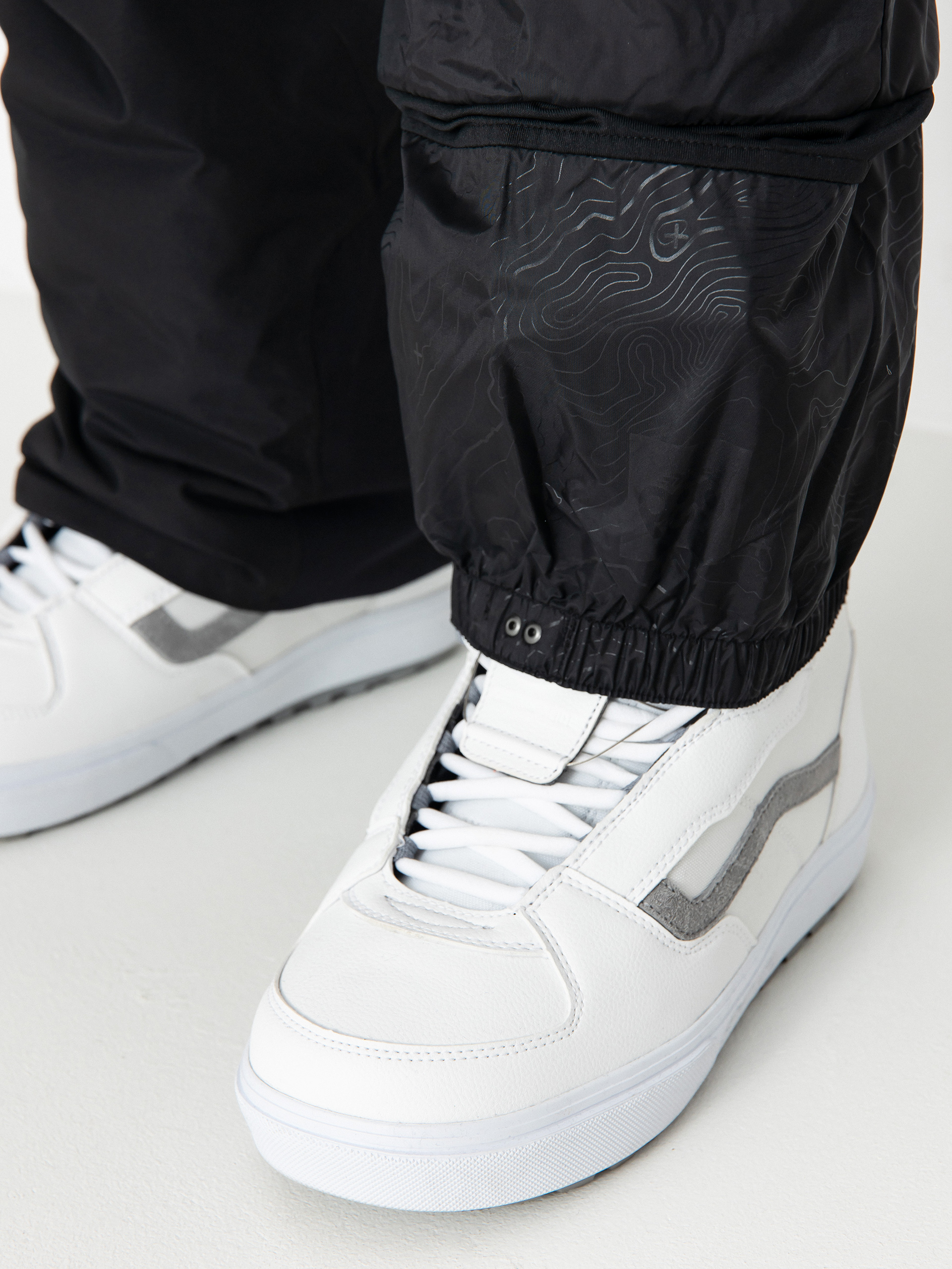 Чоловічі Сноубордичні штани 686 Gore Tex Core Insulated (black)