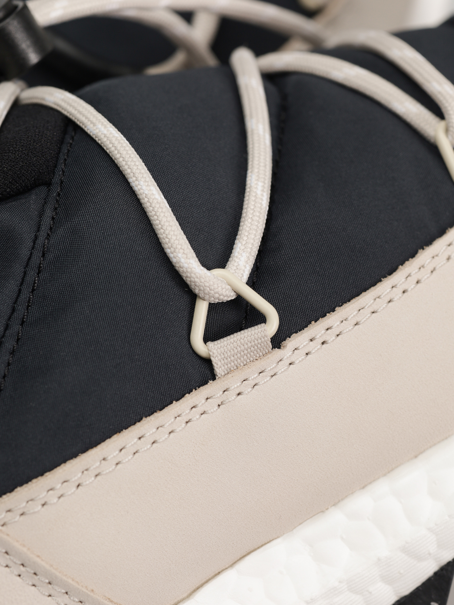 Взуття adidas Originals Moonboost High (cblack/cblack/cbrown)