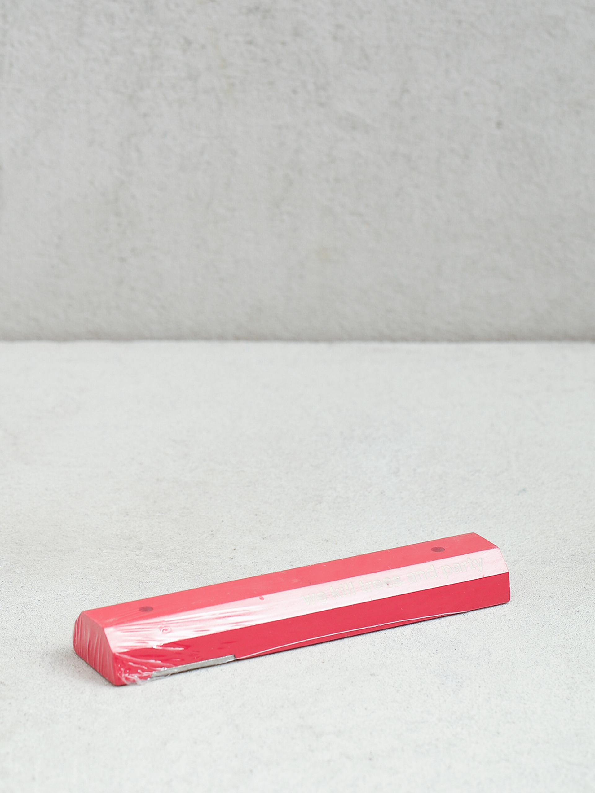 Akcesoria Enjoi Otwieracz Curb Bottle Opener (red)
