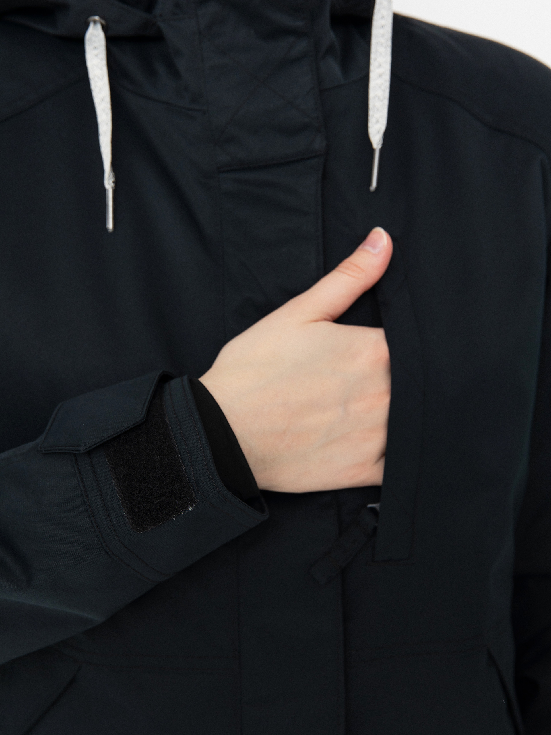 Жіноча Сноубордична куртка Roxy Billie (true black)