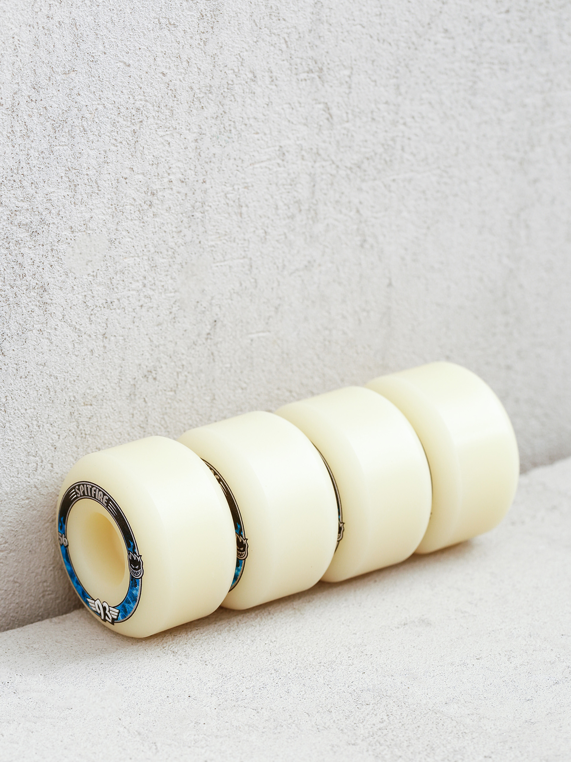 Колеса Spitfire F4 93D Radials (natural/blue)
