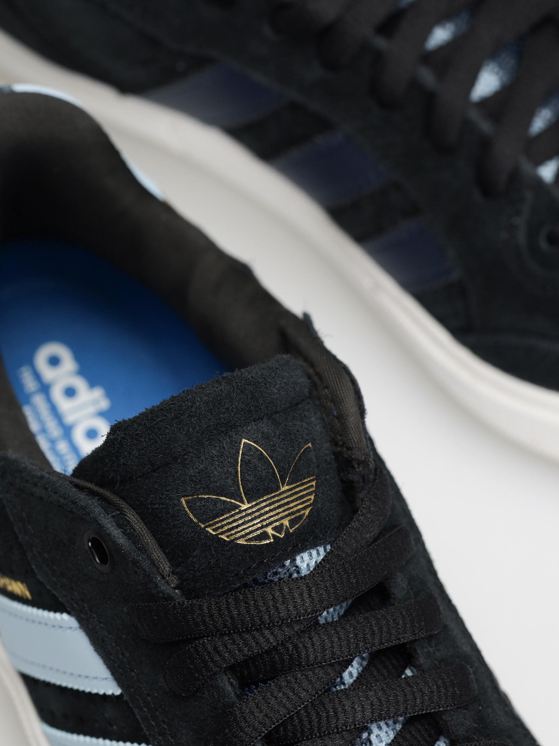 Взуття adidas Tyshawn Low (cblack/clesky/conavy)