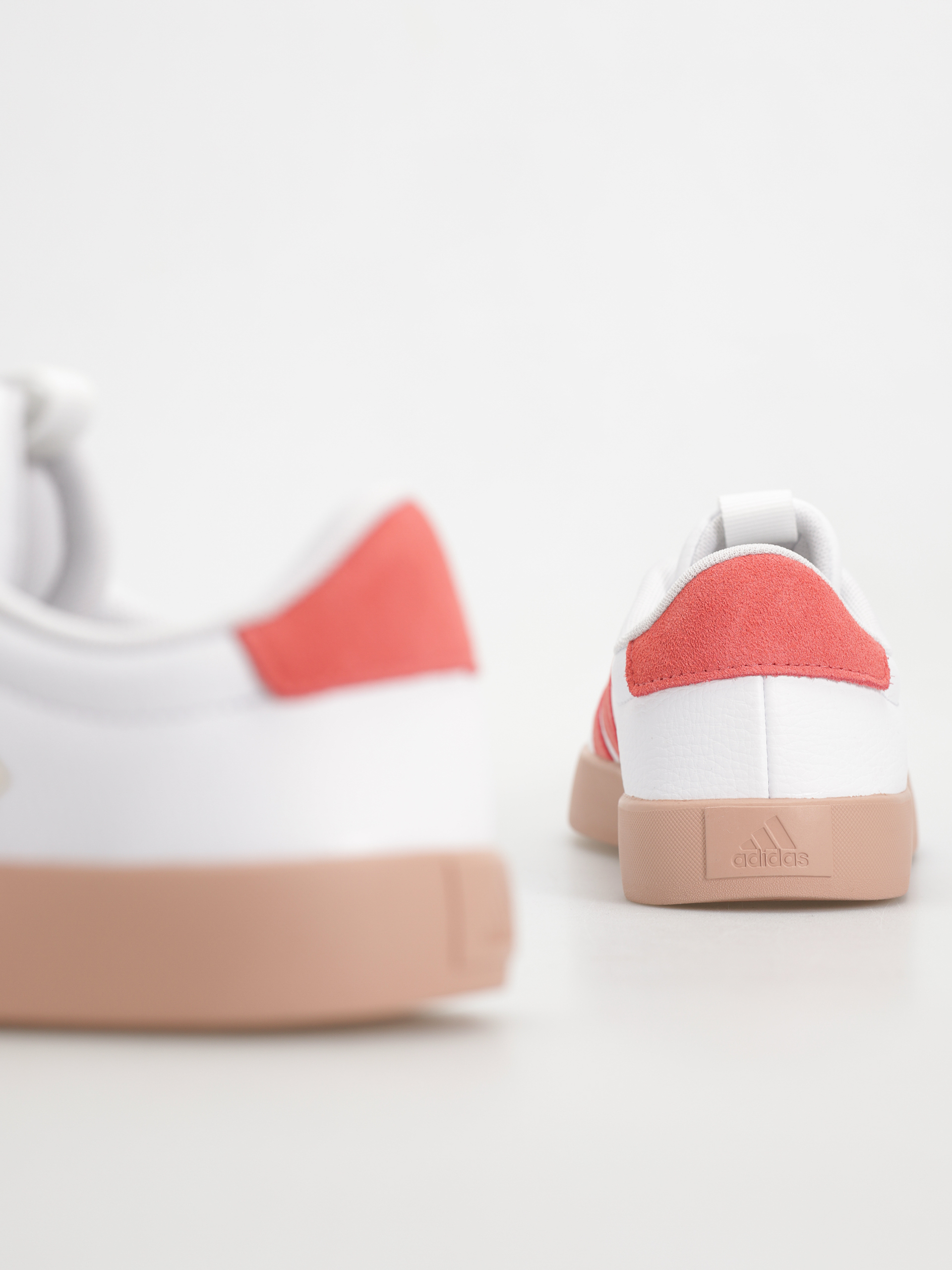 Взуття adidas Vl Court 3.0 Wmn (ftwwht/prelsc/goldmt)