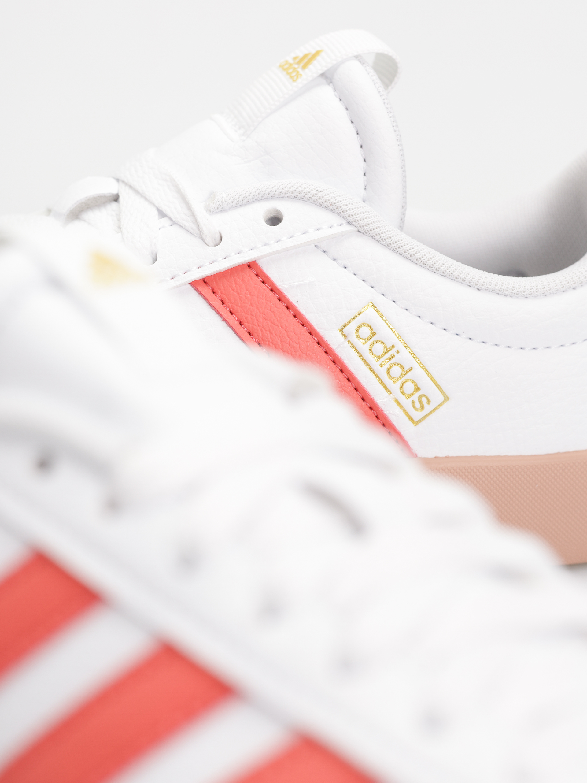 Взуття adidas Vl Court 3.0 Wmn (ftwwht/prelsc/goldmt)