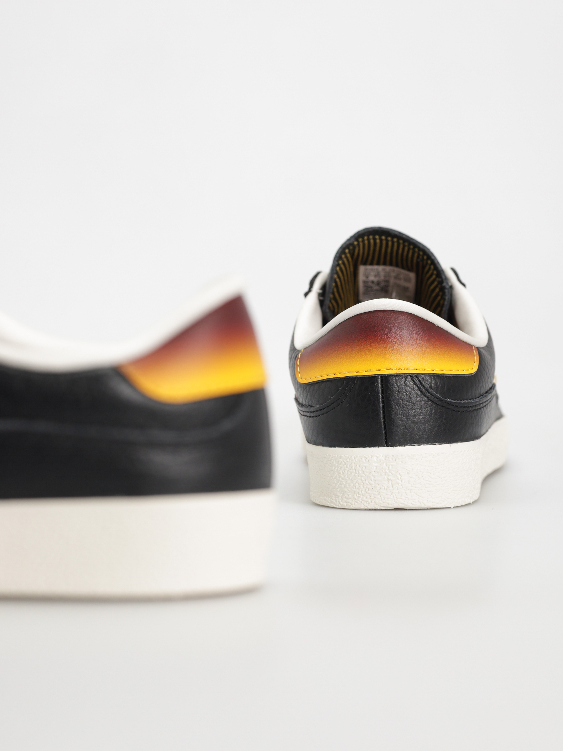 Взуття adidas Puig Indoor (cblack/shared/creyel)