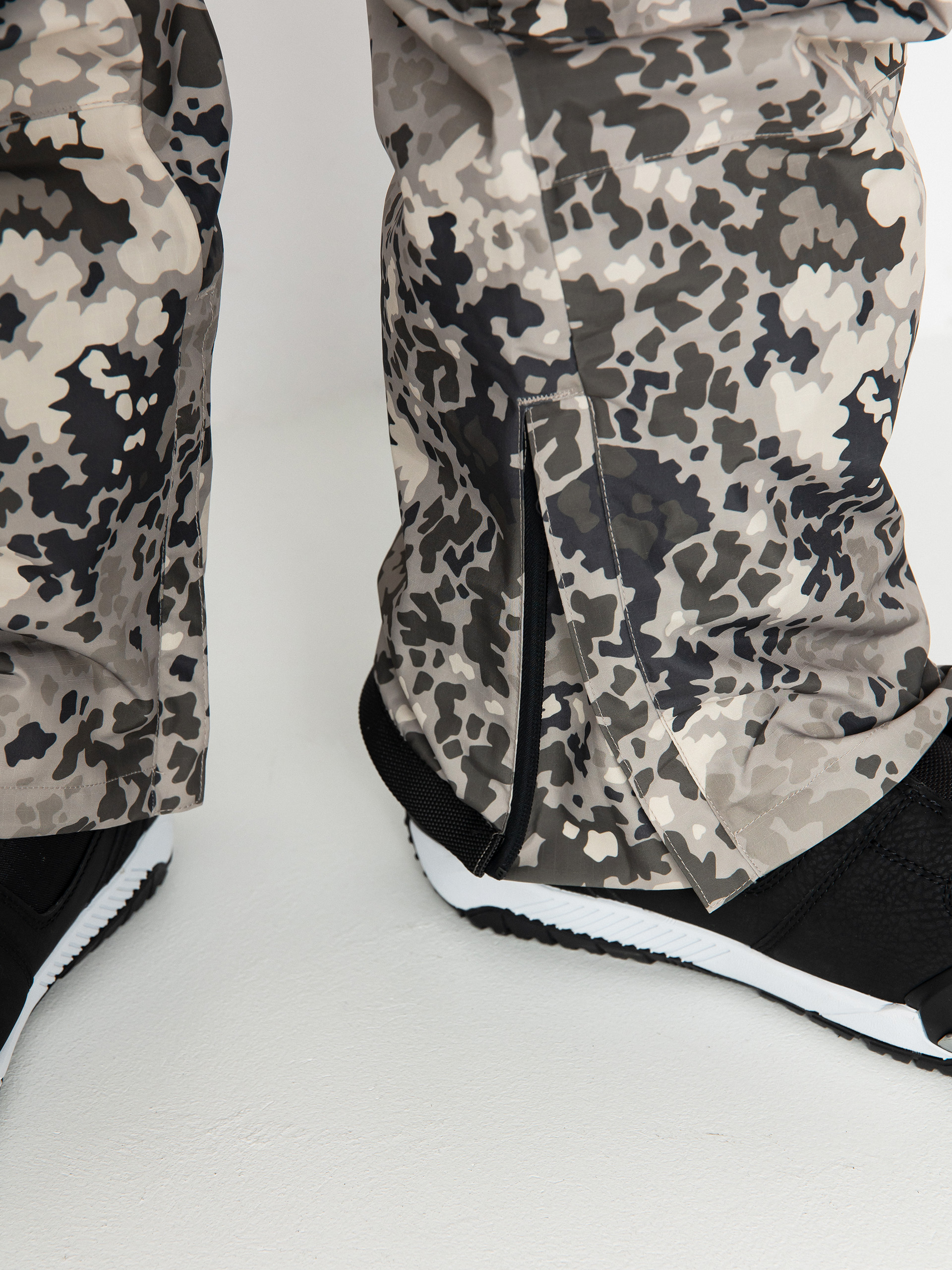 Чоловічі Сноубордичні штани DC Code (fractal)