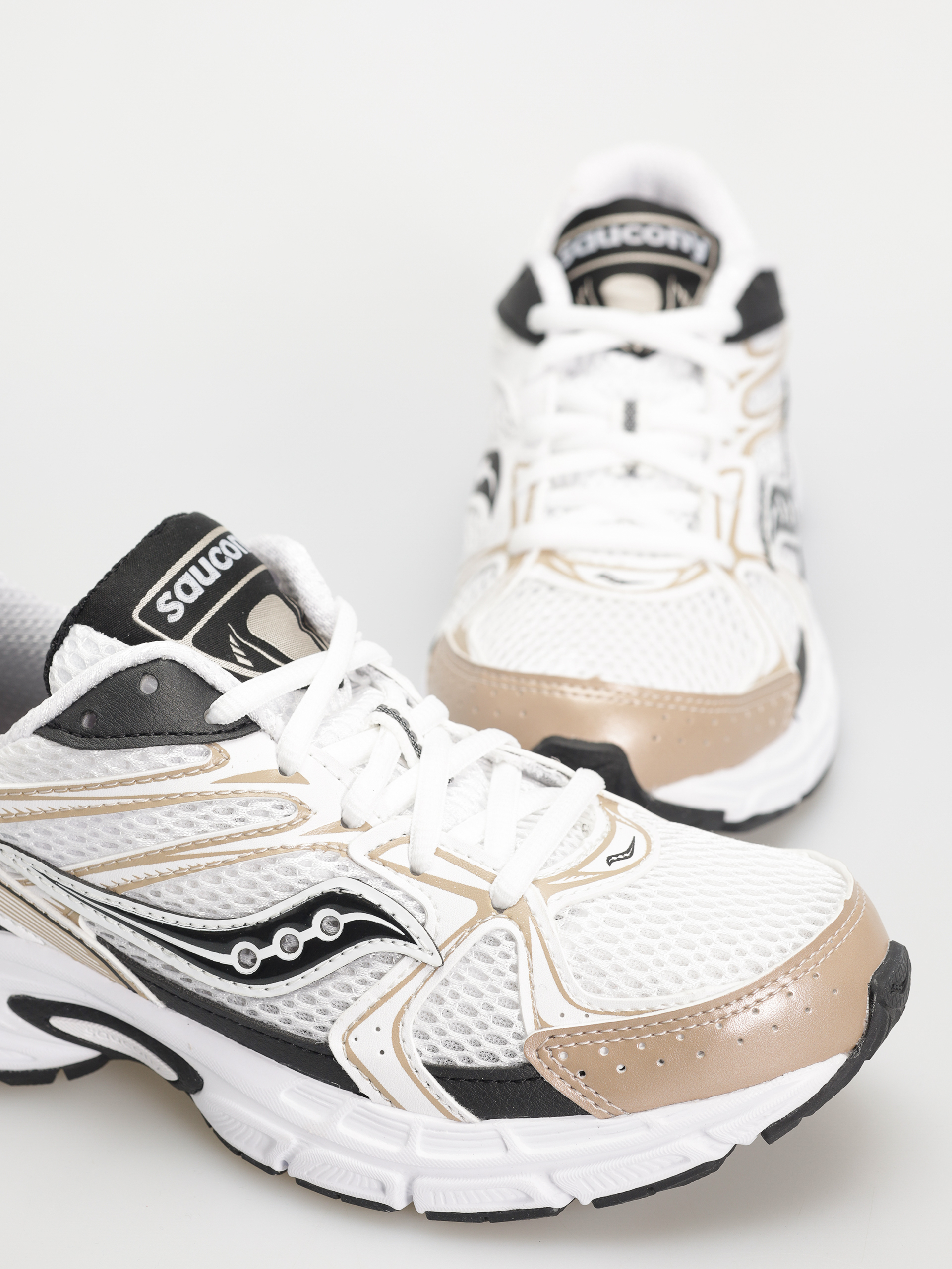 Взуття Saucony Ride Millennium (wht/gold/black)