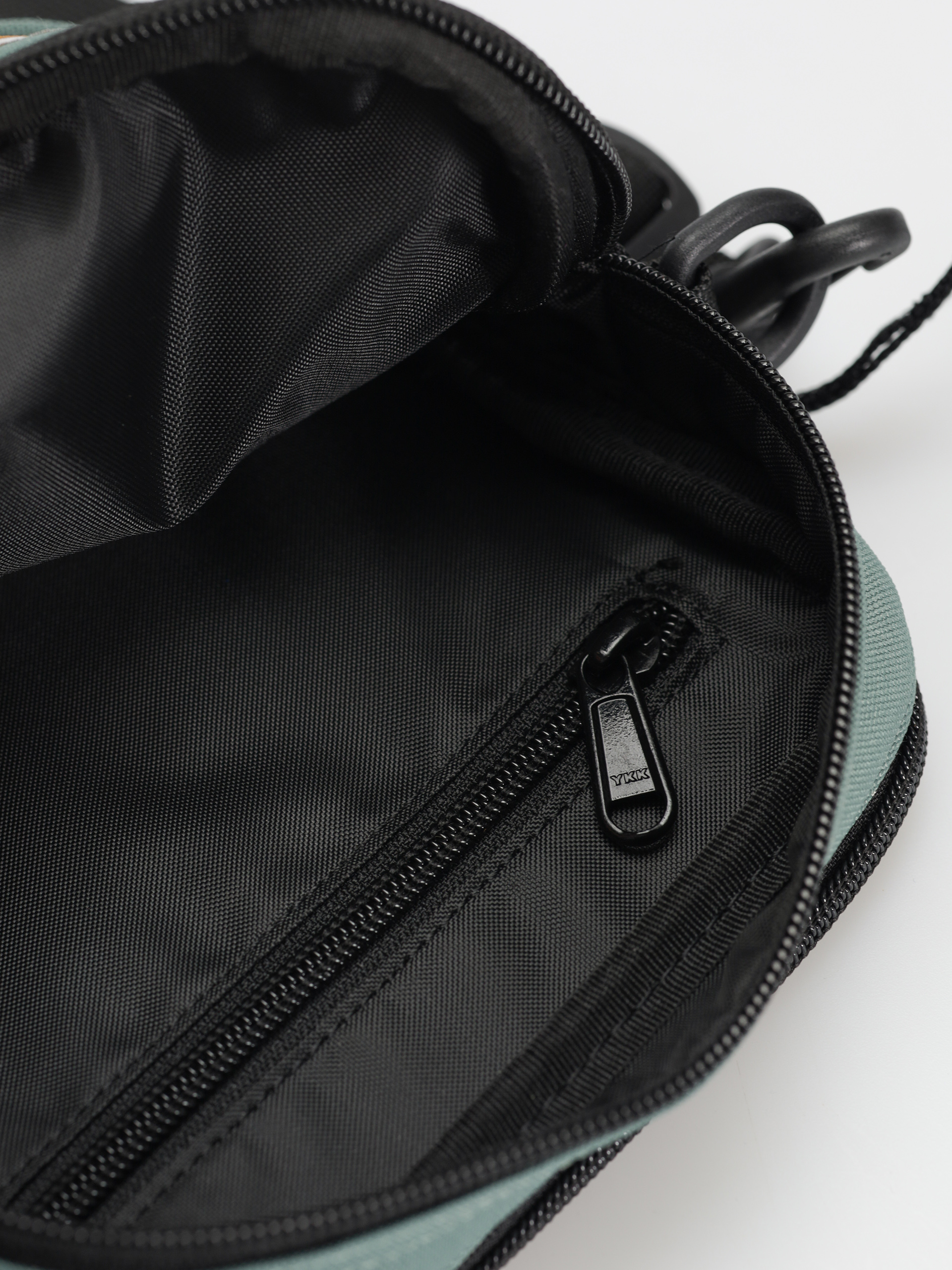 Сумка Carhartt WIP Essentials (silver pine)