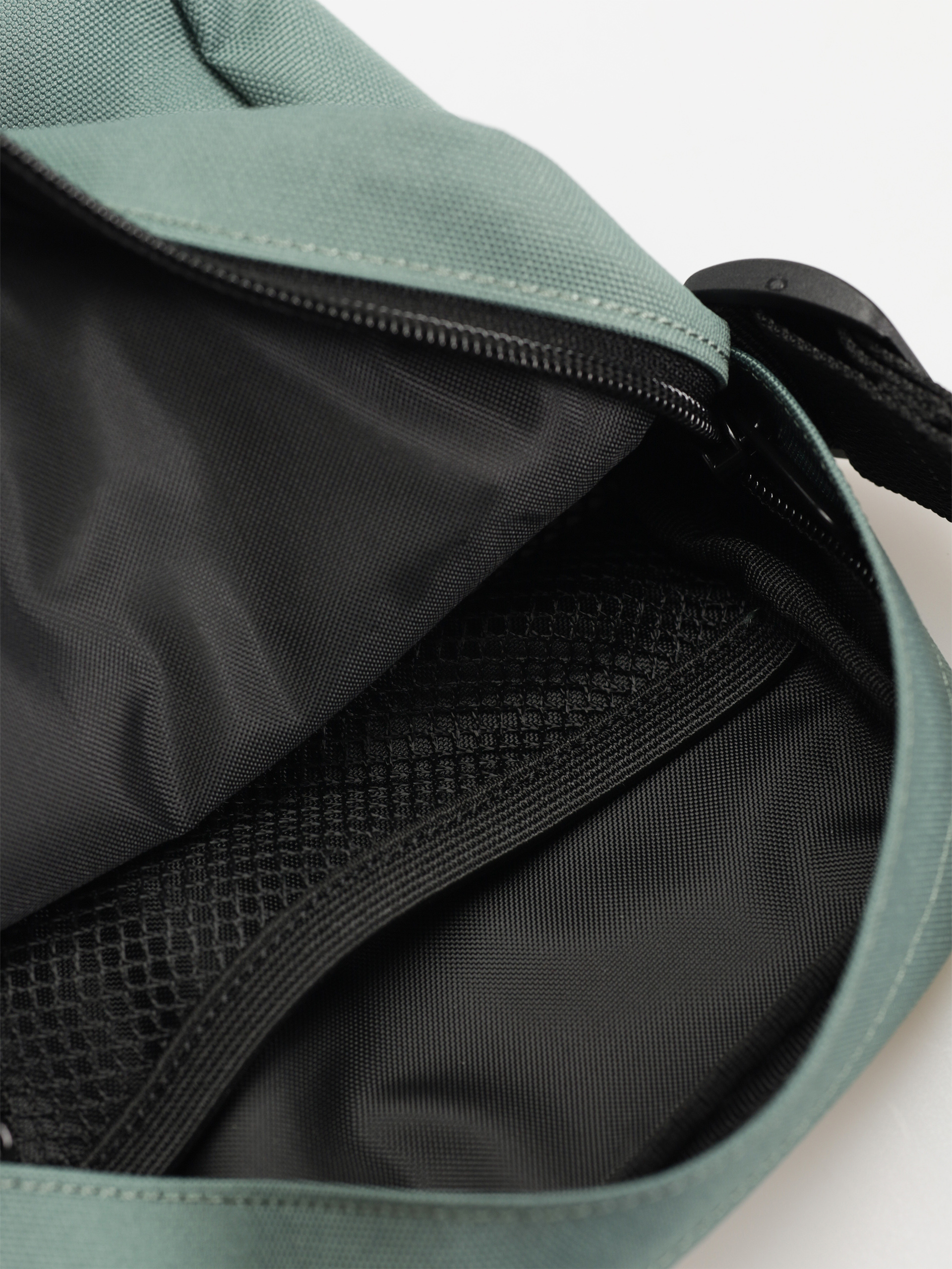 Сумка Carhartt WIP Jake (silver pine)