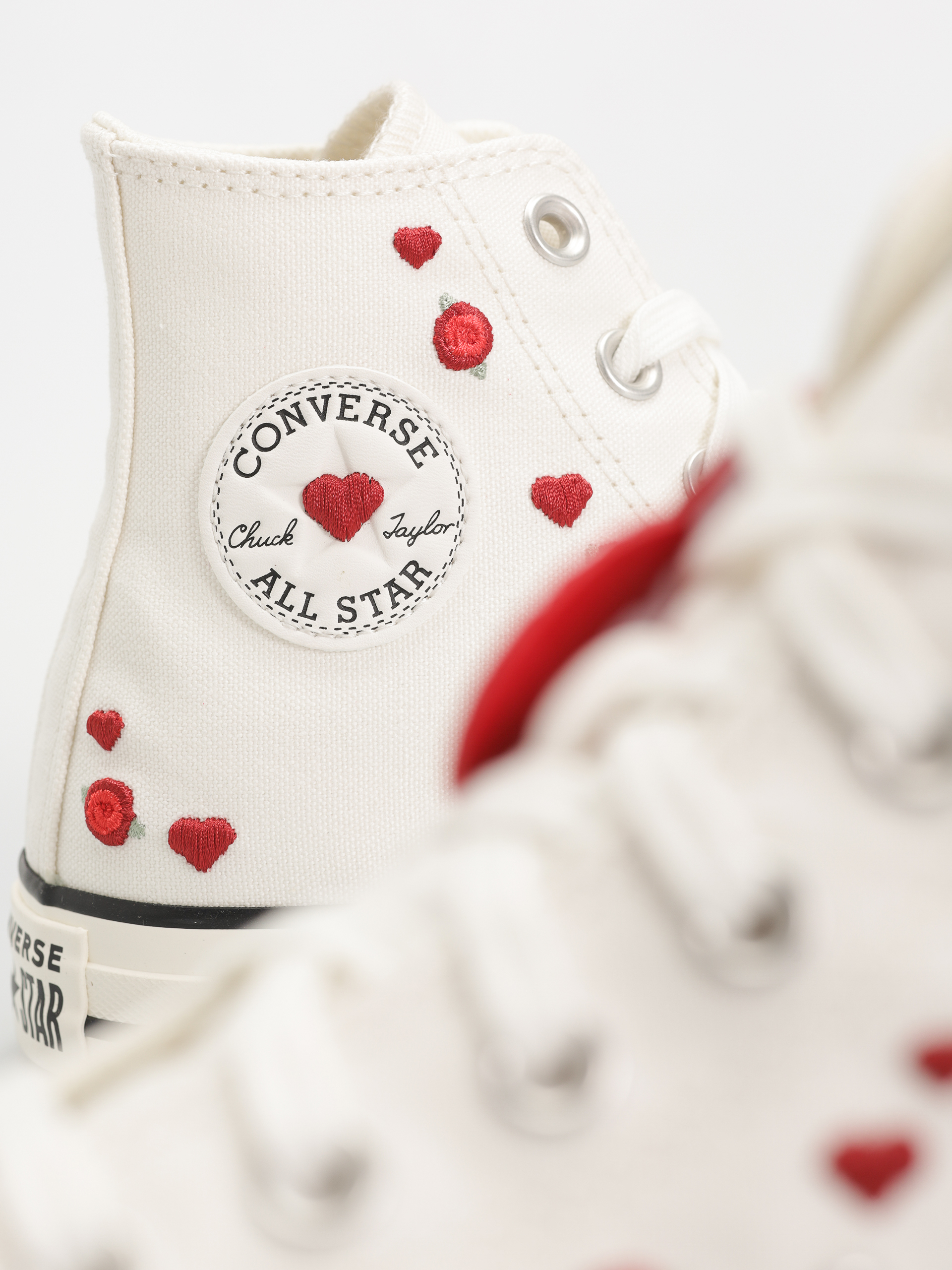 Кеди Converse Chuck Taylor All Star Hi Wmn (vintage white/red/egret)