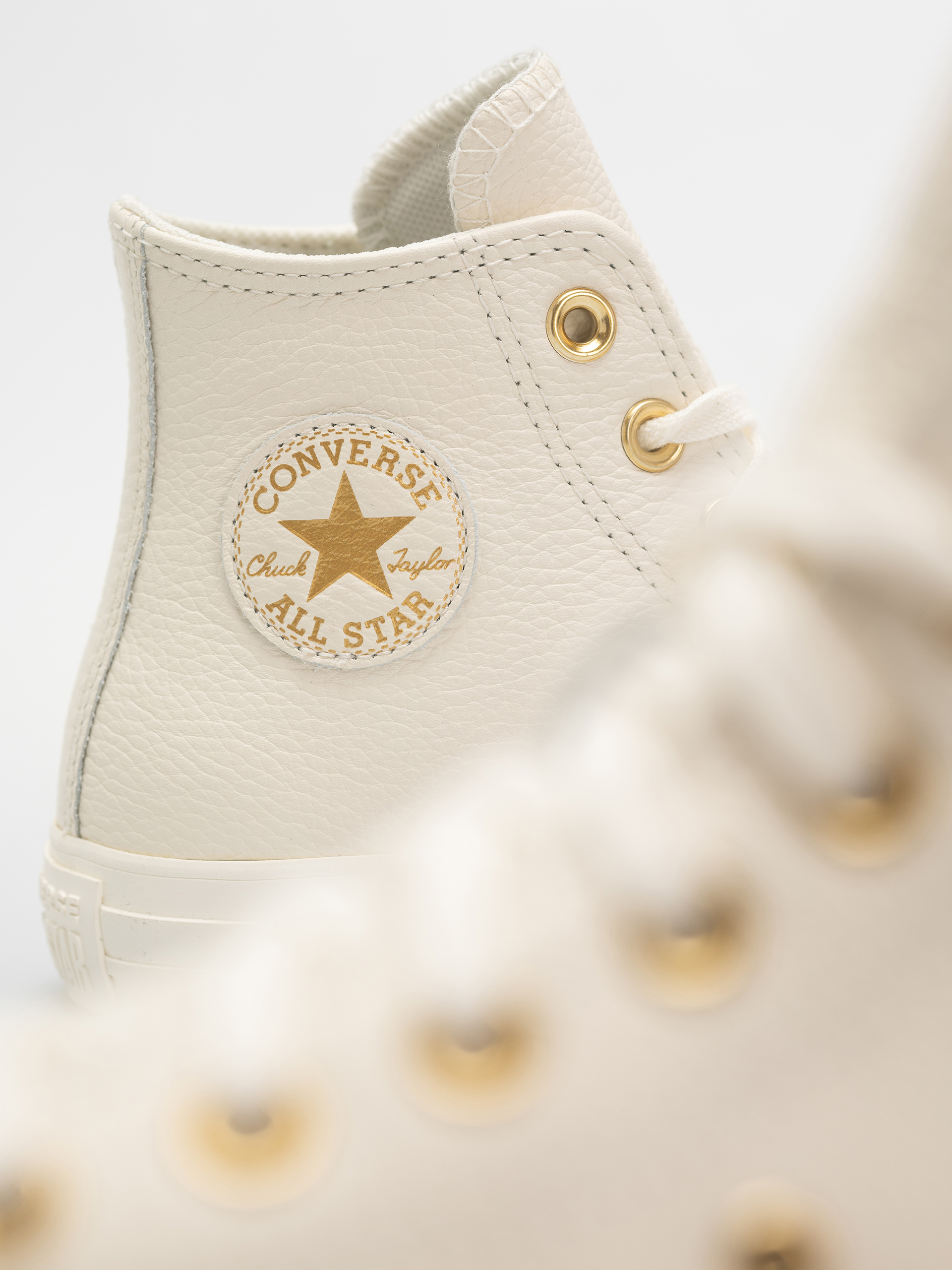 Кеди Converse Chuck Taylor All Star Hi Wmn (egret/egret/gold)