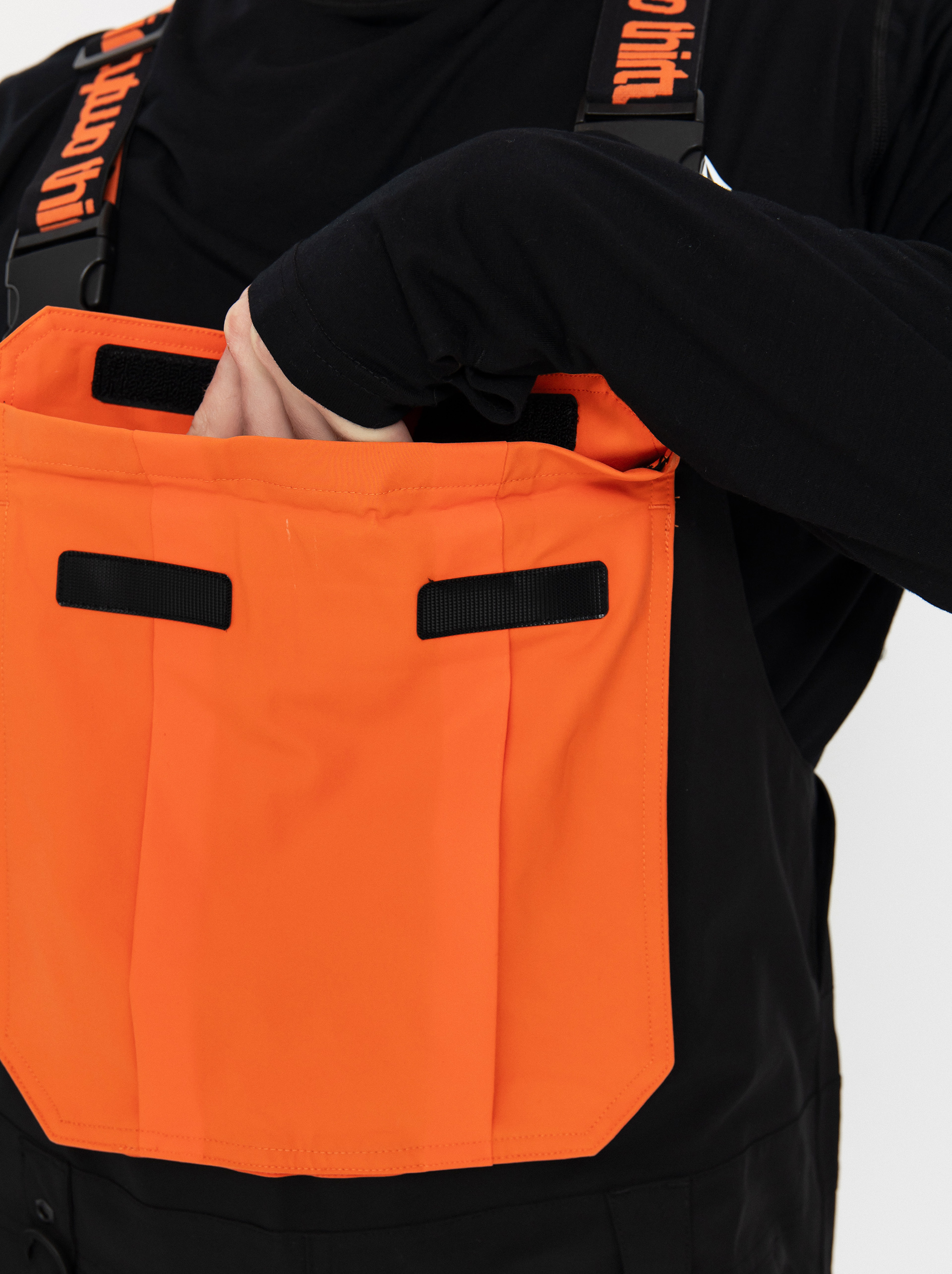 Чоловічі Сноубордичні штани ThirtyTwo Basement Bib (black/orange)