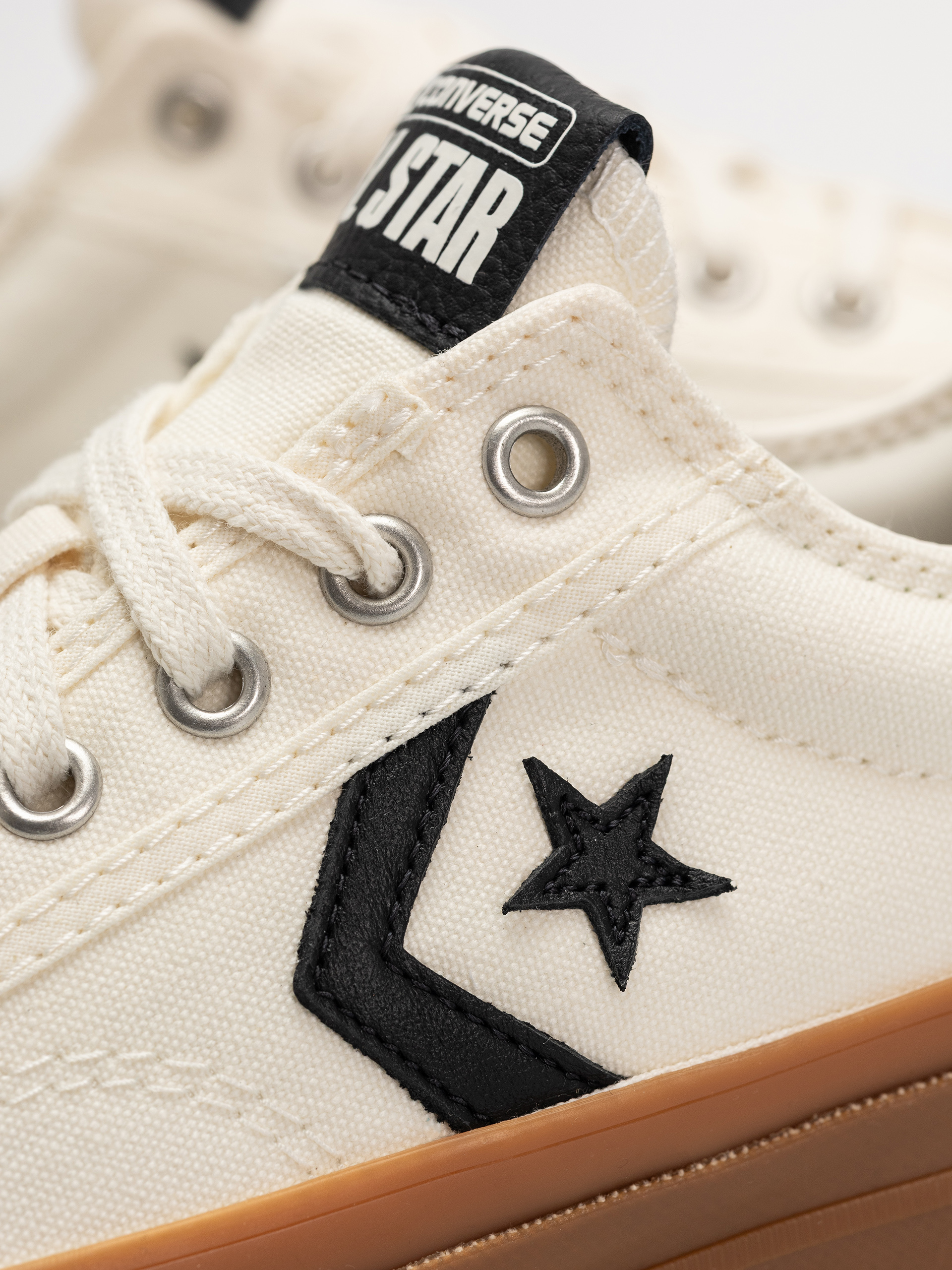 Взуття Converse Star Player 76 Ox (egret/gum honey/black)
