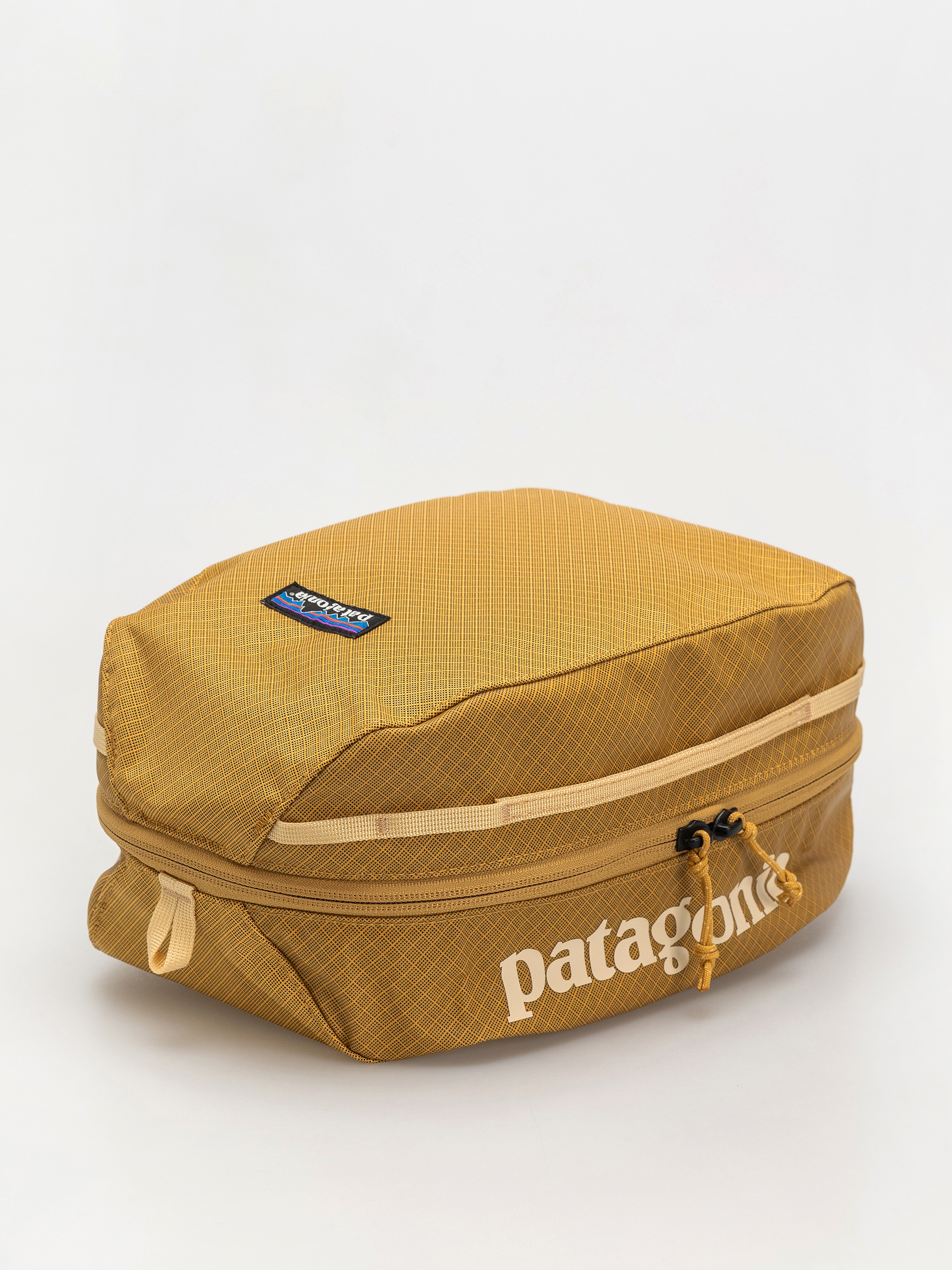 Косметичка Patagonia Black Hole Cube 6L (pufferfish gold w/beeswax tan)