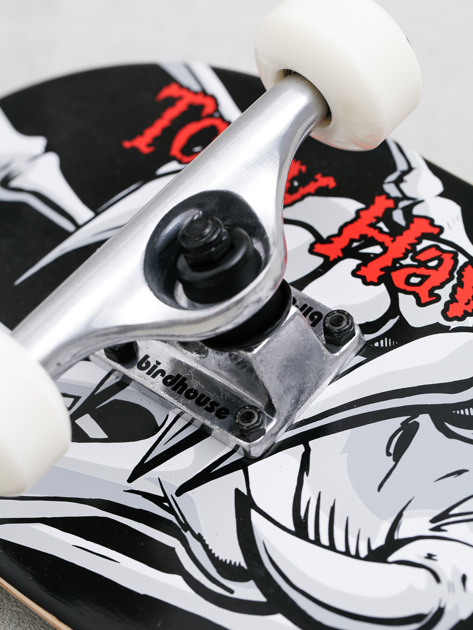 Скейтборд Birdhouse Hawk Falcon III (black)