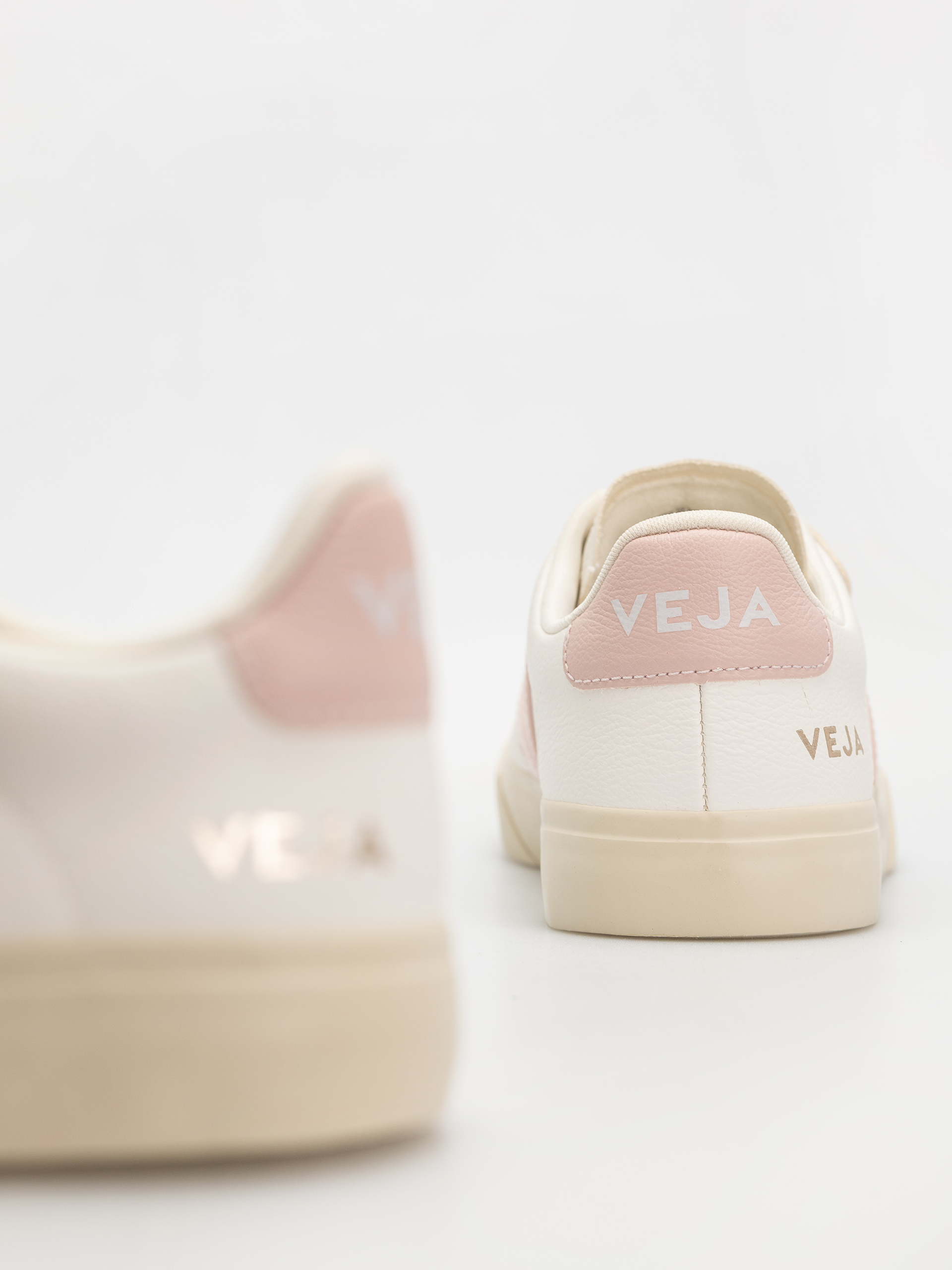 Взуття Veja Recife Logo Wmn (extra white petale)