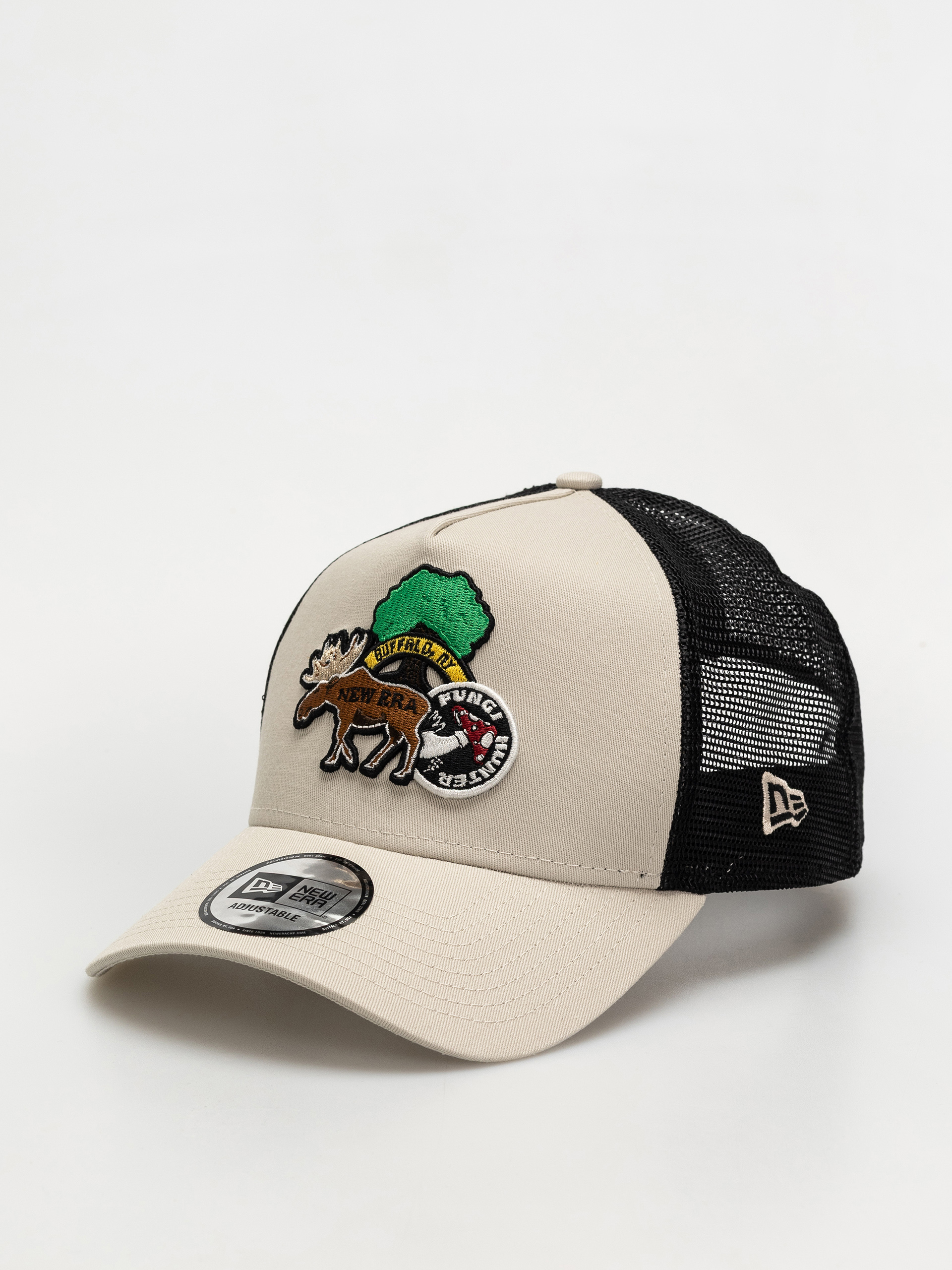 Кепка New Era Outdoor Patch Trucker (light beige)