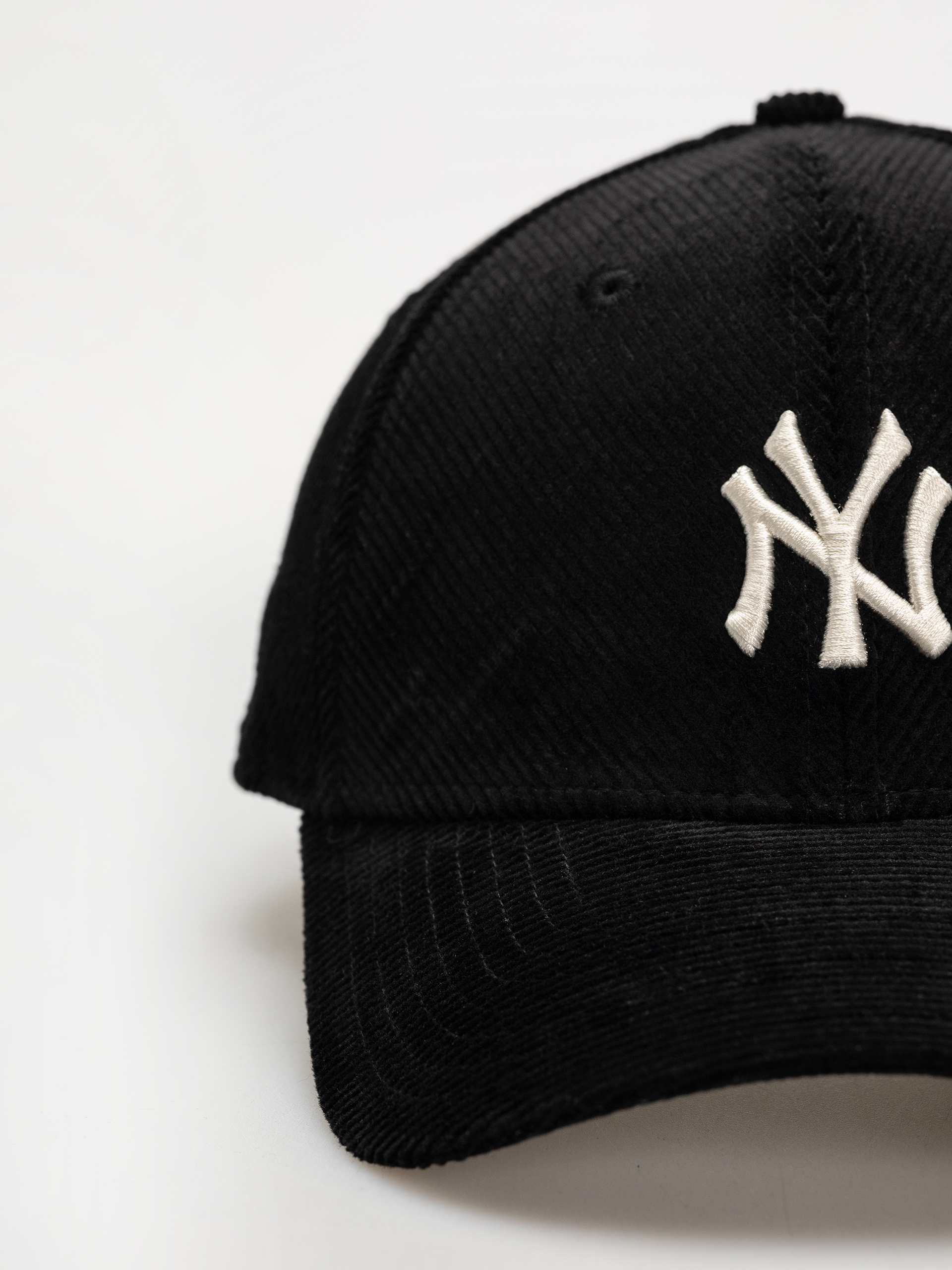 Кепка New Era Cord 9Forty New York Yankees (black)