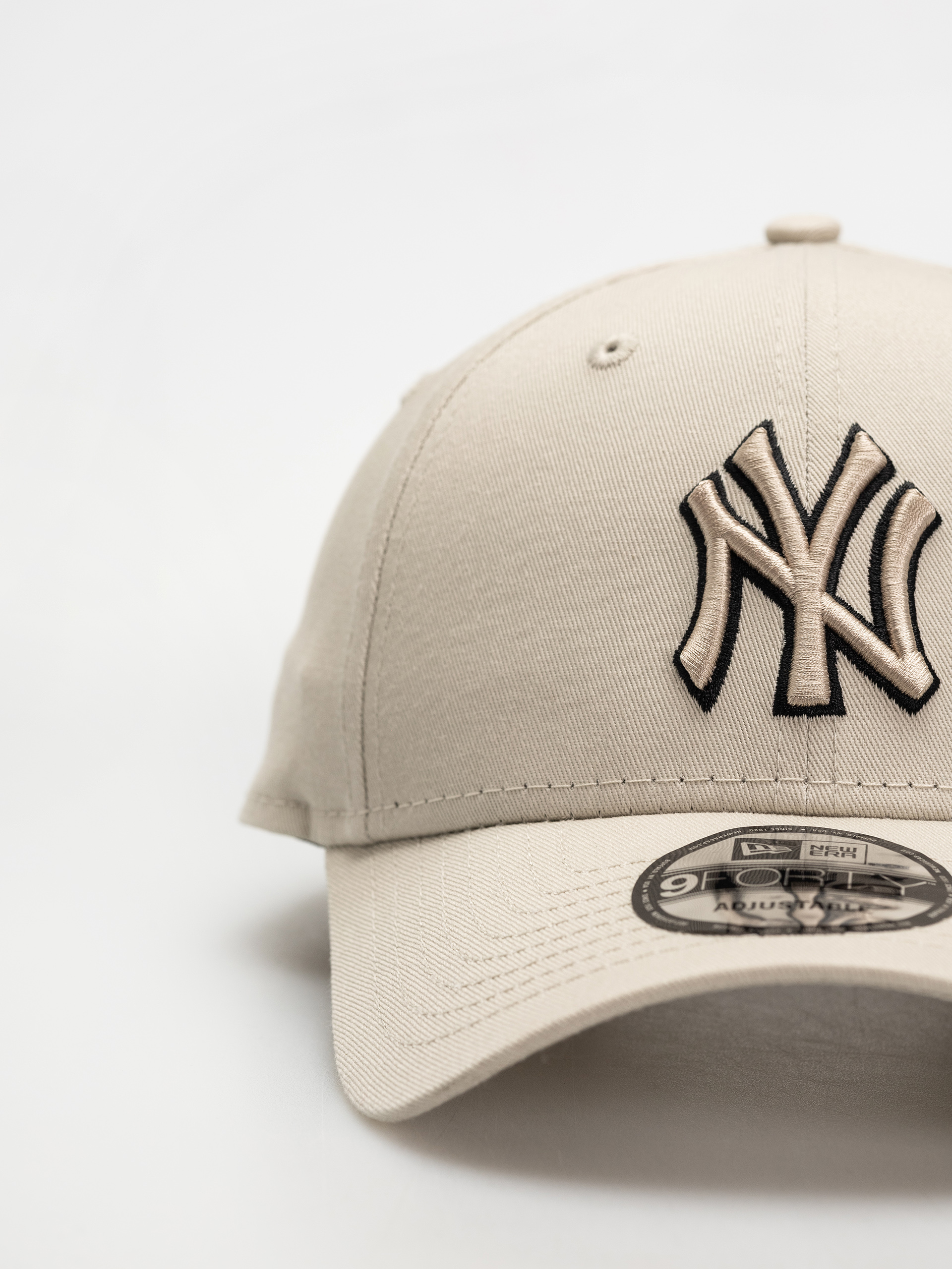 Кепка New Era Team Outline 9Forty New York Yankees (light beige)