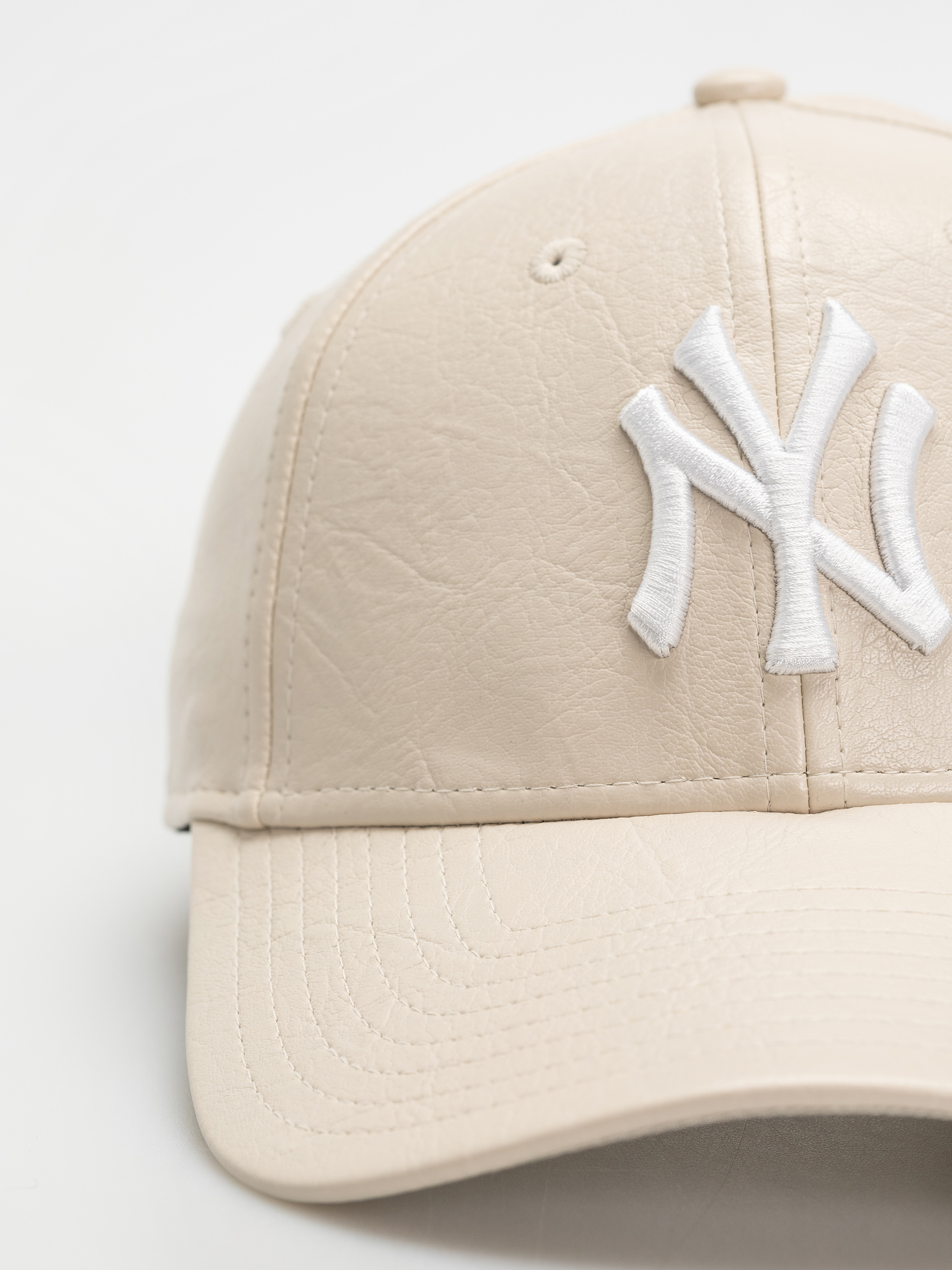 Кепка New Era Crinkled Pu 9Forty New York Yankees Wmn (light beige)