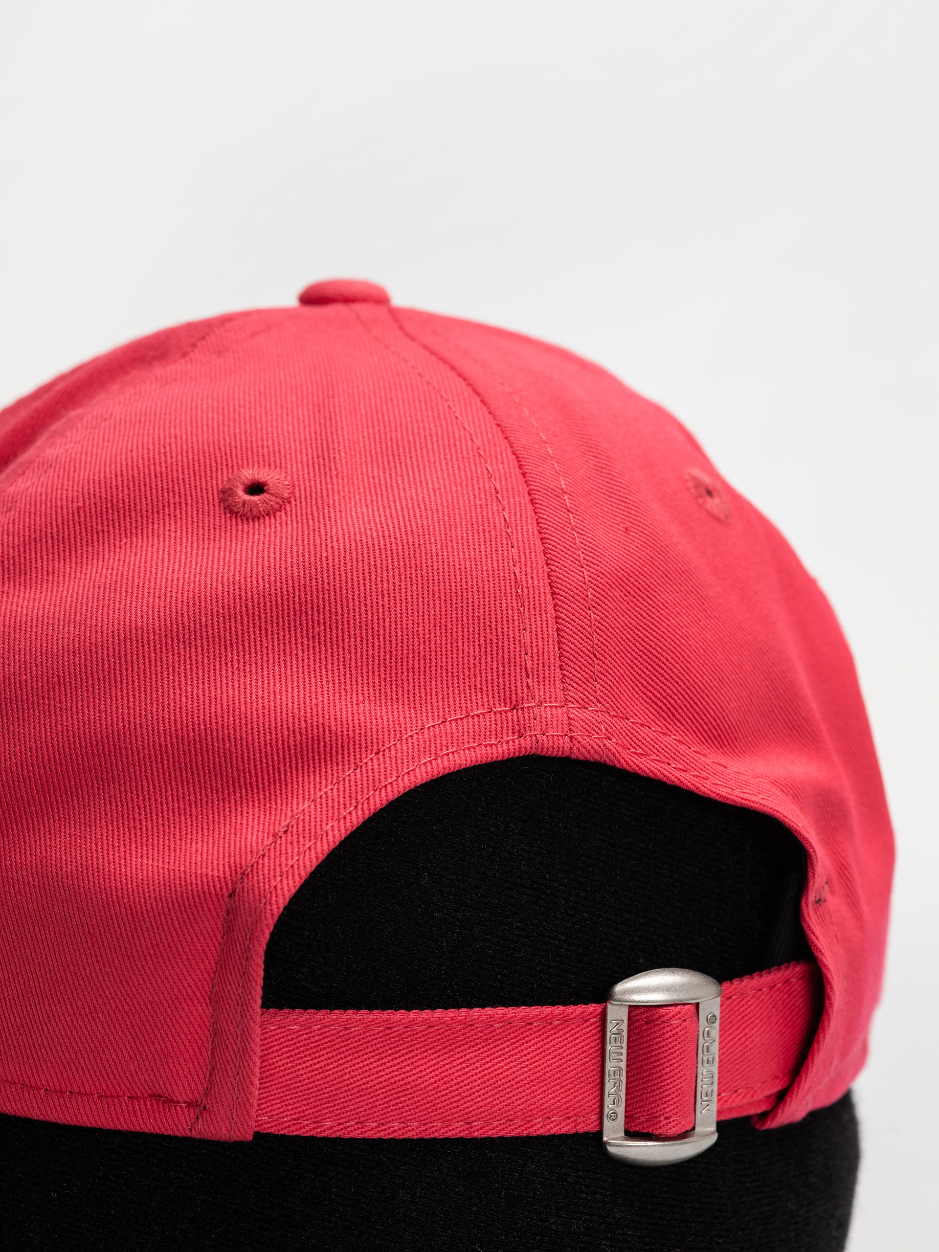 Кепка New Era League Essential 9Forty New York Yankees Wmn (bright pink)