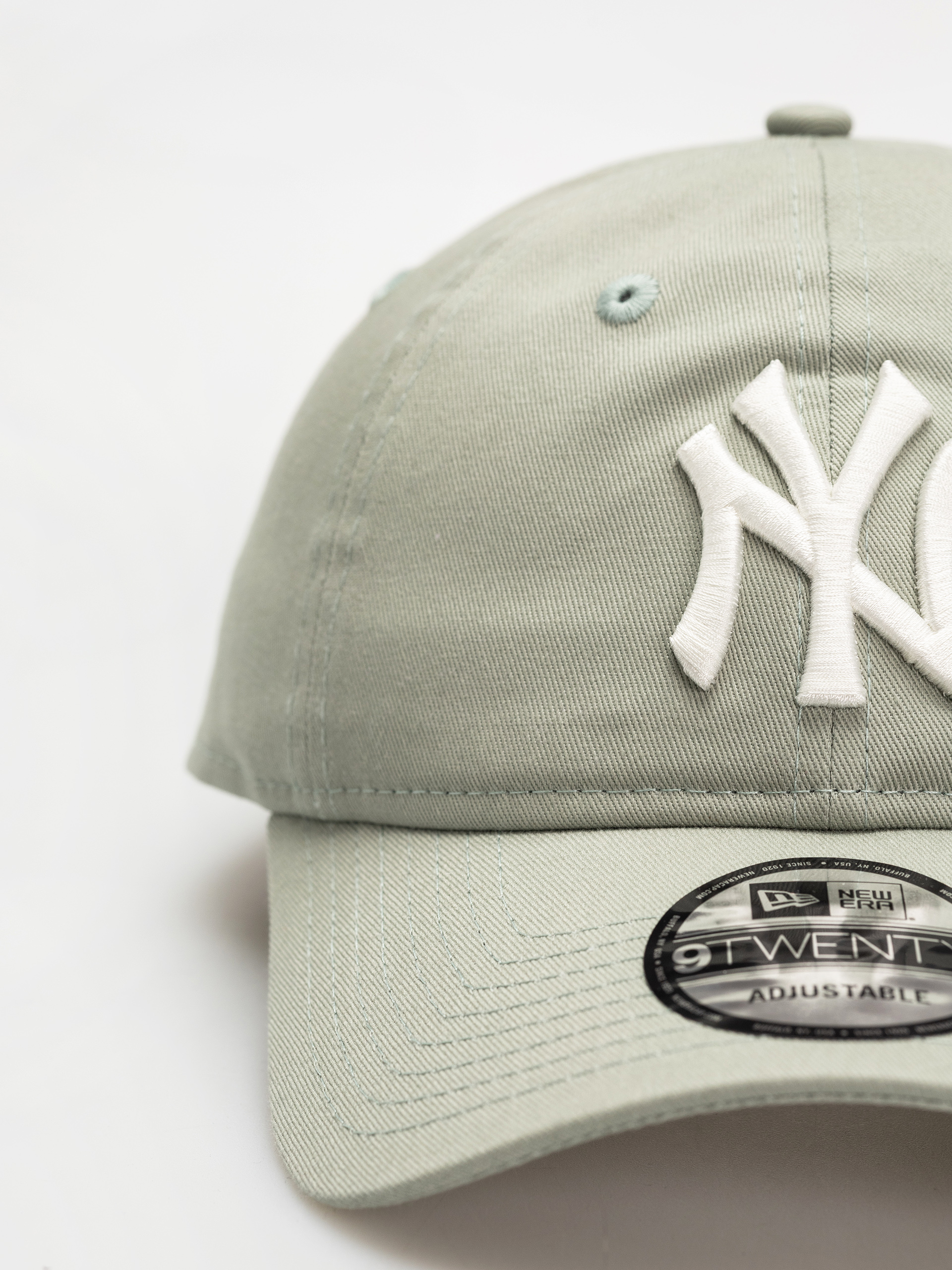 Кепка New Era League Essential 9Twenty New York Yankees (green pstl)