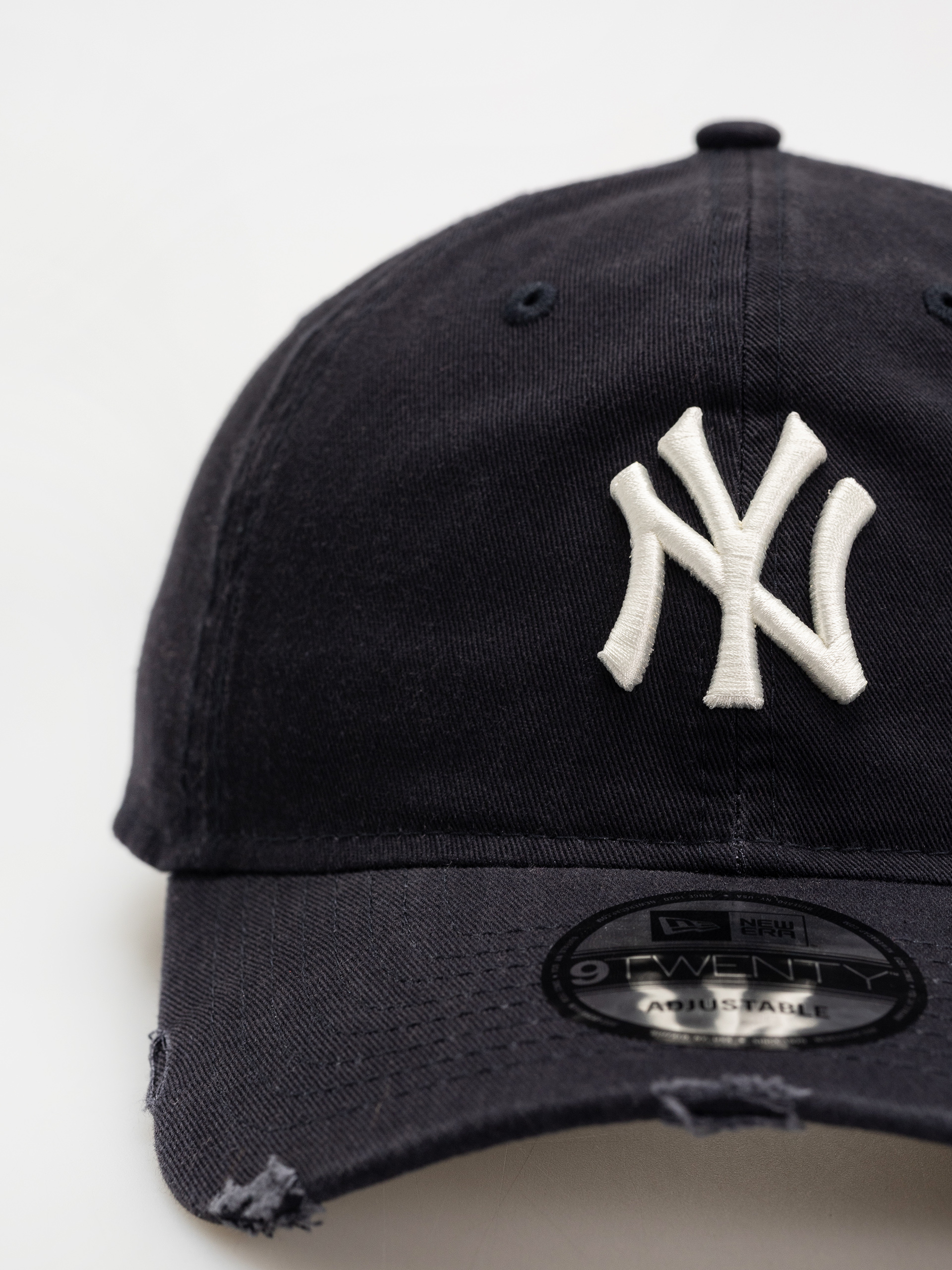 Кепка New Era Distressed 9Twenty New York Yankees - темно синій (navy)