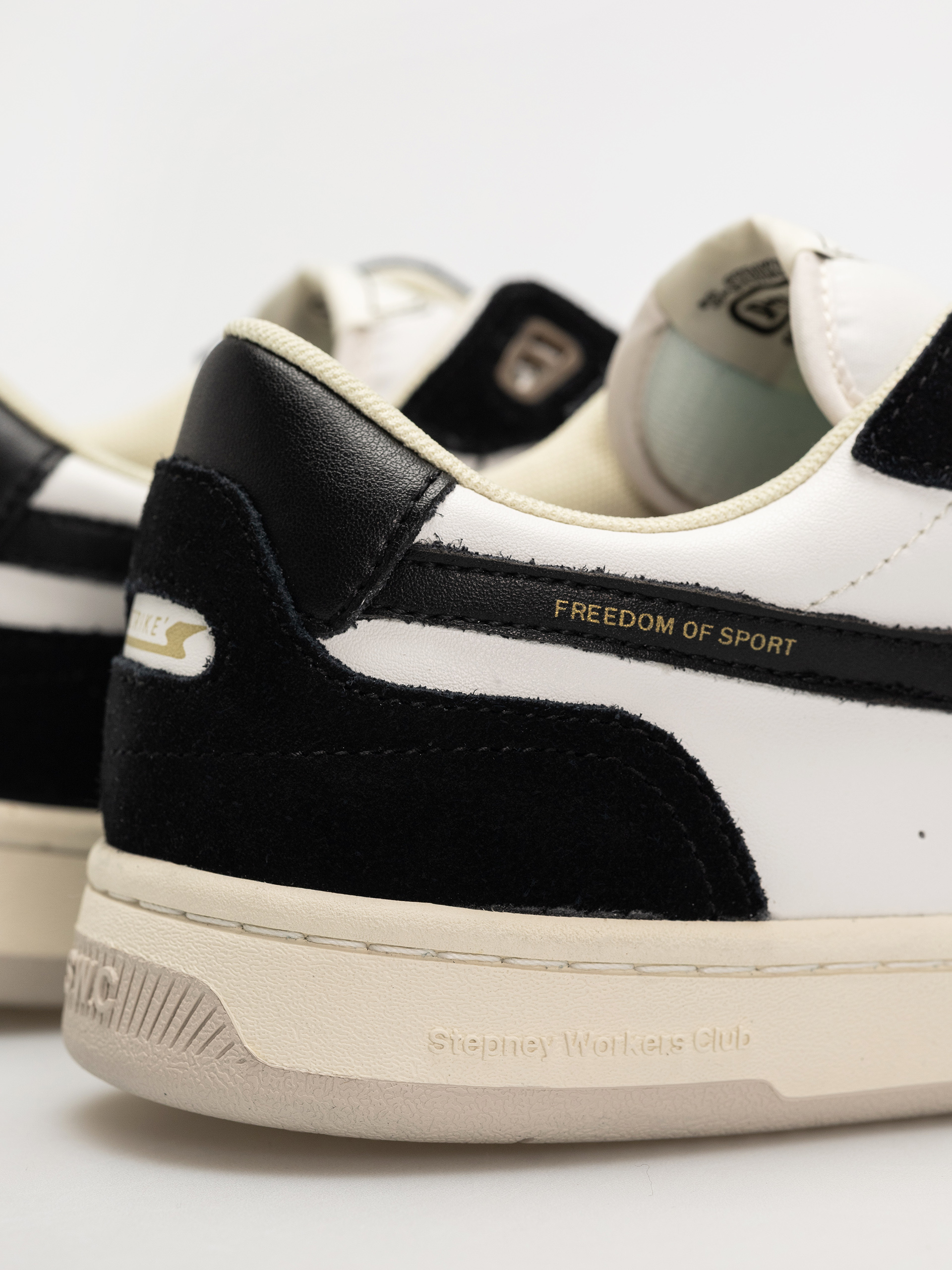 Взуття Stepney Workers Club Pro Cup 01 S-Strike (black white)